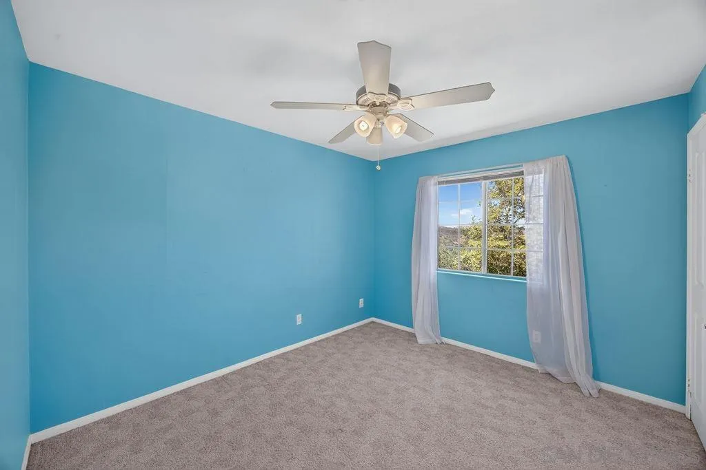 https://cdn.realtyfeed.com/cdn/127/260019363/d641622c42e049c76cab4315aa602615.webp