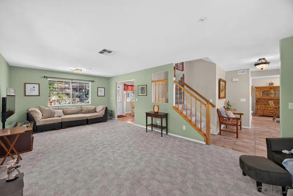 https://cdn.realtyfeed.com/cdn/127/260019363/de9f27ad0109fb270a14b0e1cec4c72a.webp
