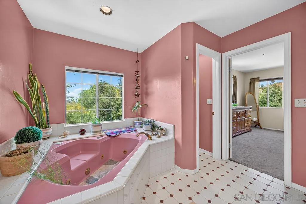 https://cdn.realtyfeed.com/cdn/127/260019363/ea2e4b0ee08b70be4fc645737a0b4b7c.webp