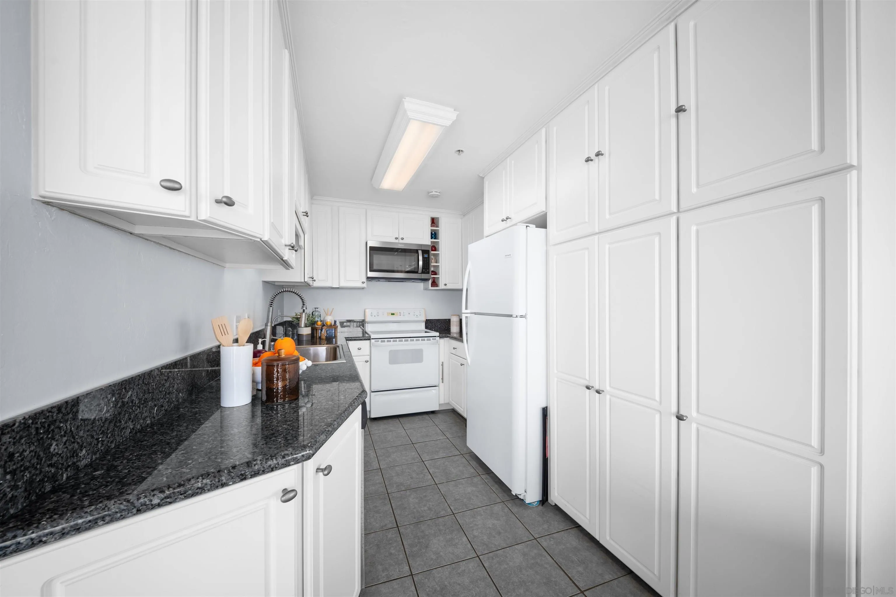 https://cdn.realtyfeed.com/cdn/127/260019364/853a7cd0287dd41e104291a496949d88.webp