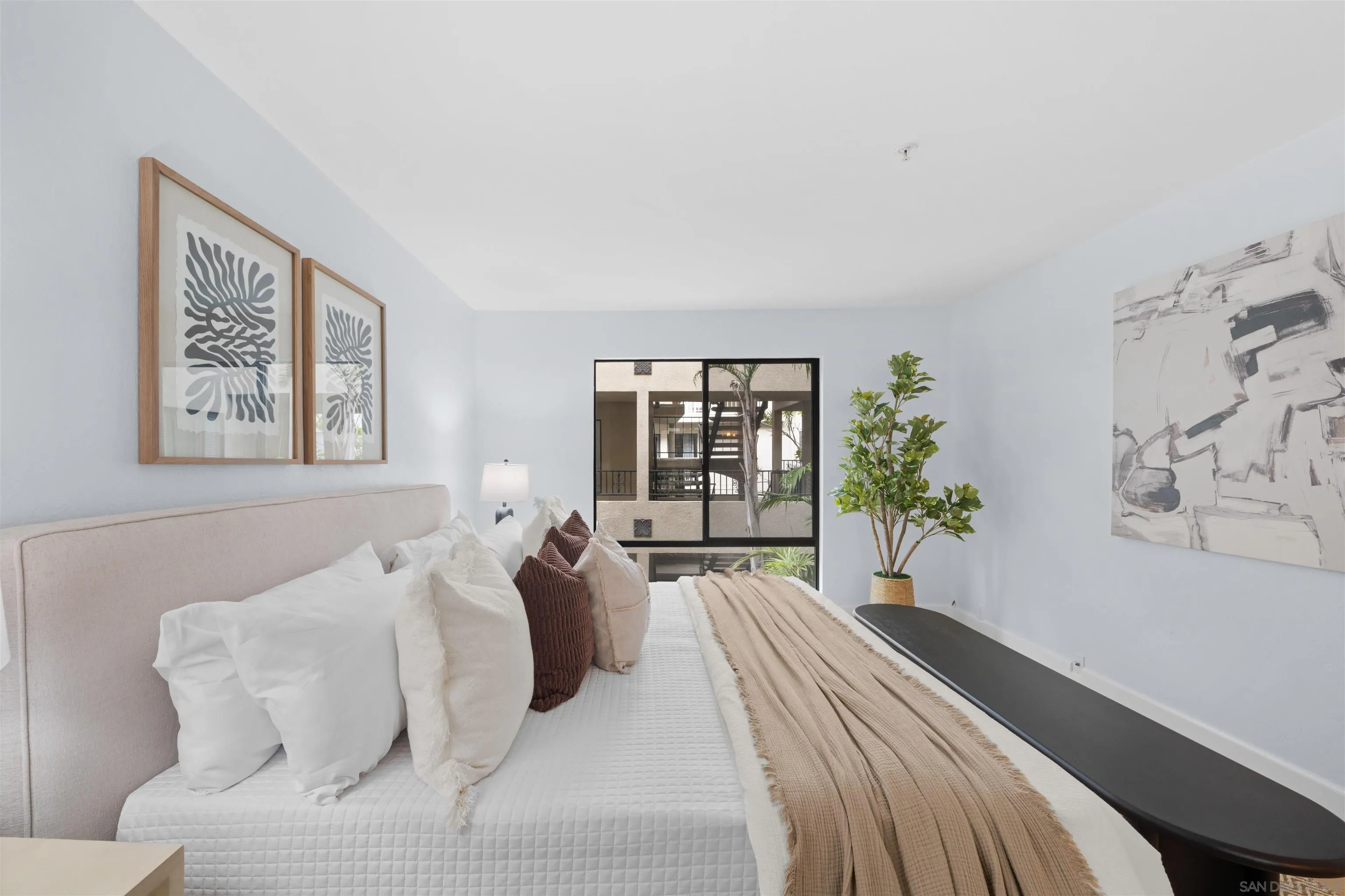 https://cdn.realtyfeed.com/cdn/127/260019364/c1d806392765783bf7817de954a9043f.webp
