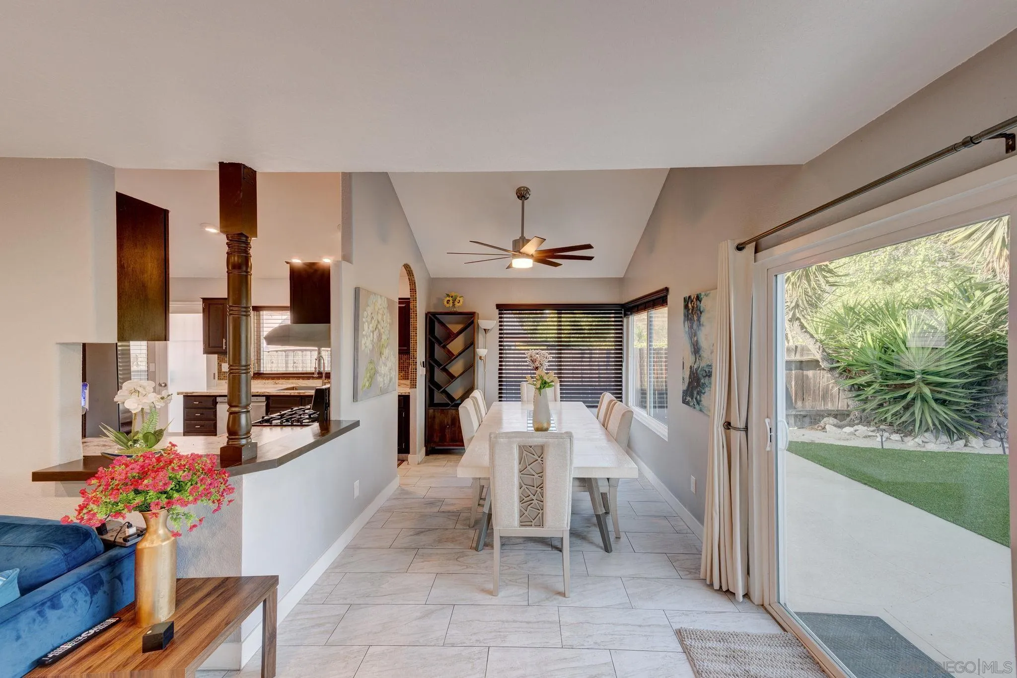 https://cdn.realtyfeed.com/cdn/127/260019365/1e7be3f443111c9a0382ca44c4f9c5c9.webp