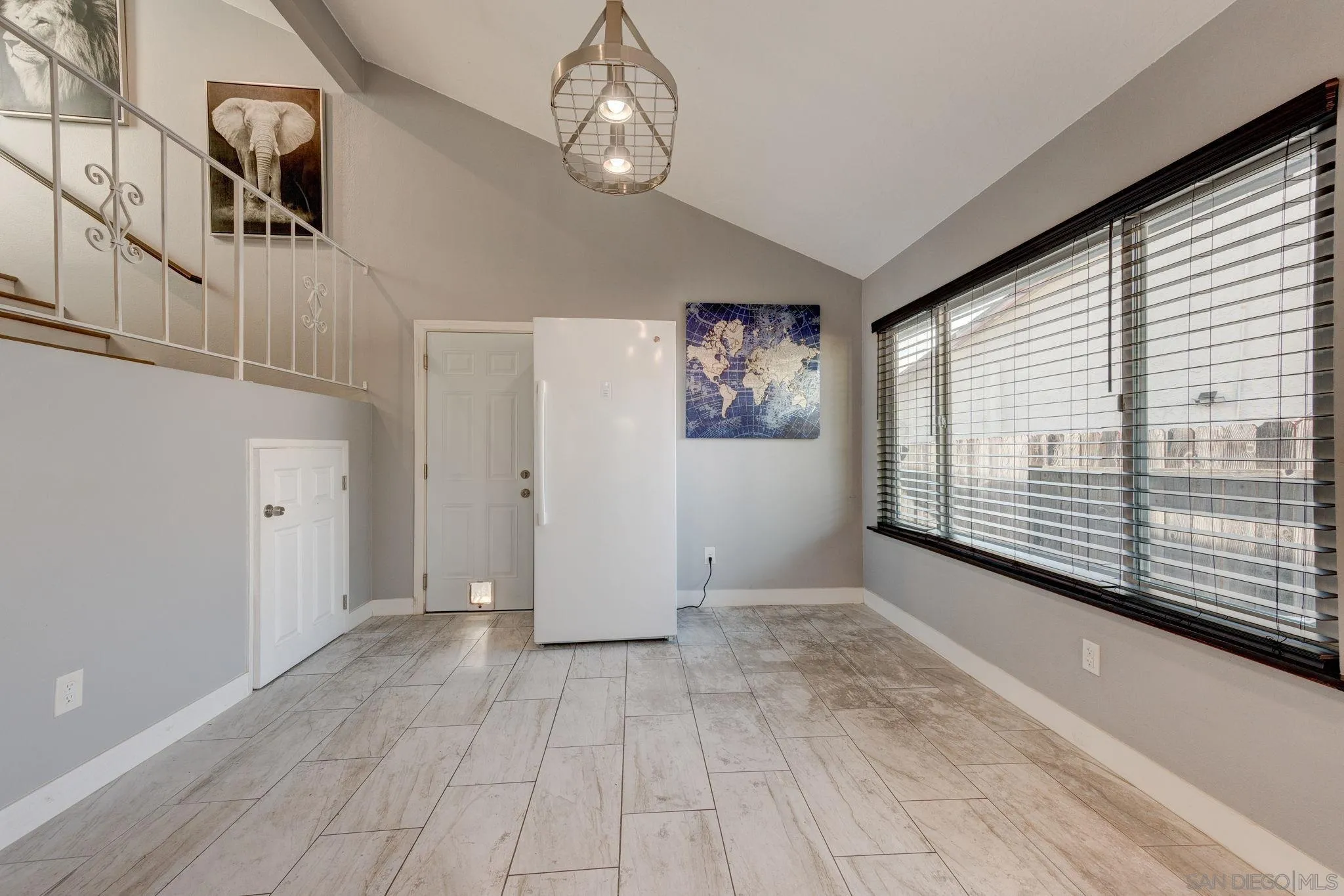 https://cdn.realtyfeed.com/cdn/127/260019365/45269554563f46dce4641560845ce91c.webp