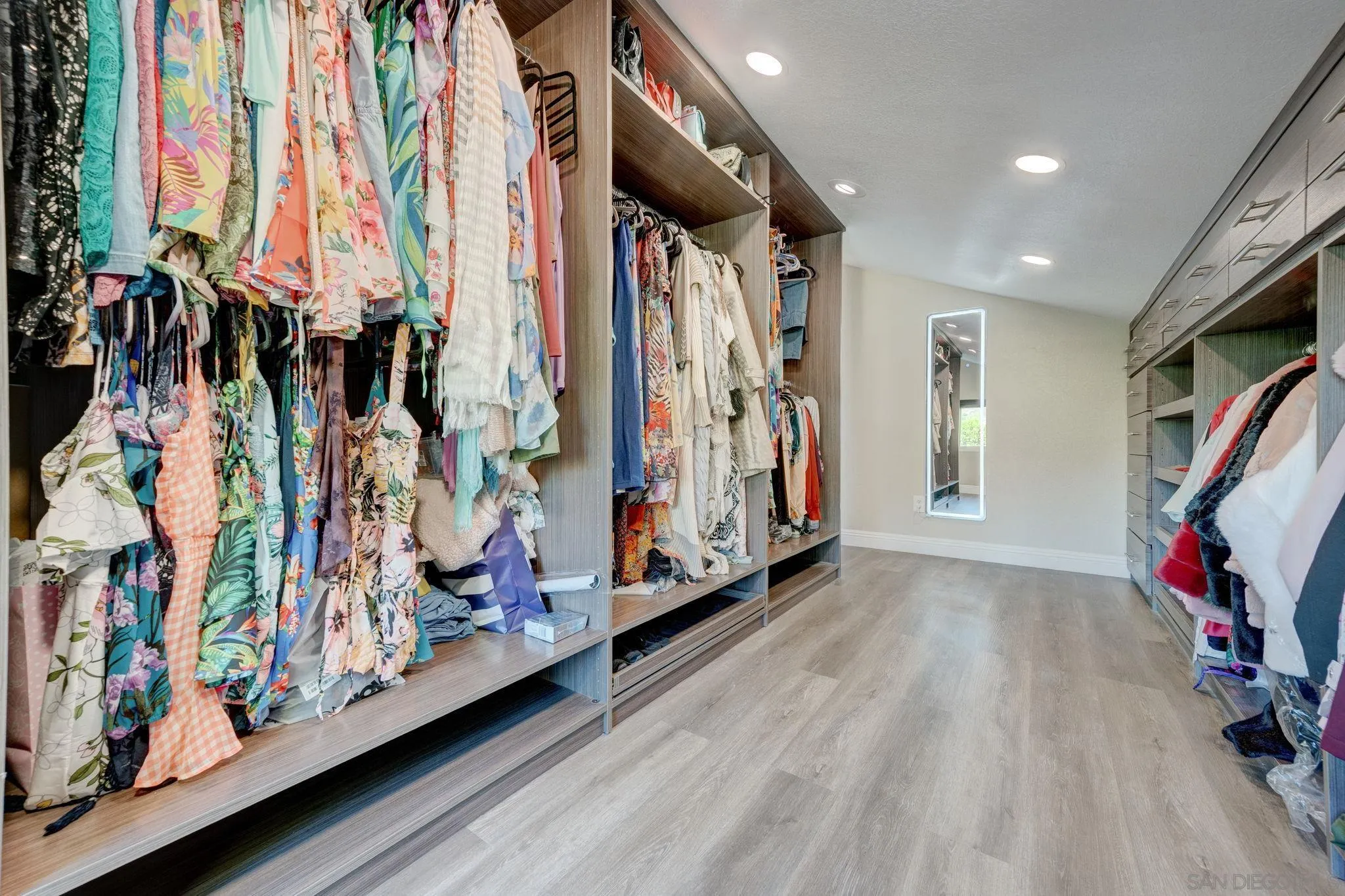 8065 El Extenso, San Diego, CA 92119 - Photo 4 of 42, San Diego, CA