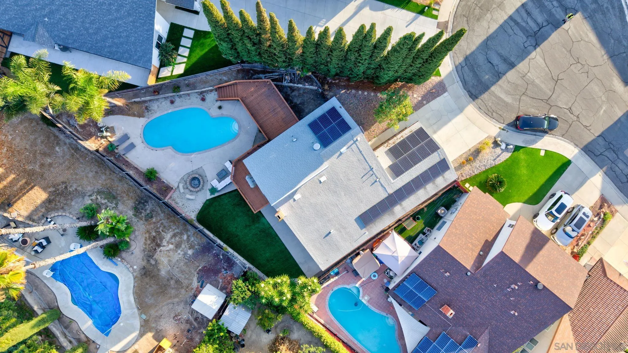 https://cdn.realtyfeed.com/cdn/127/260019365/e47bf43e5fba3d8a90989d87636499e3.webp