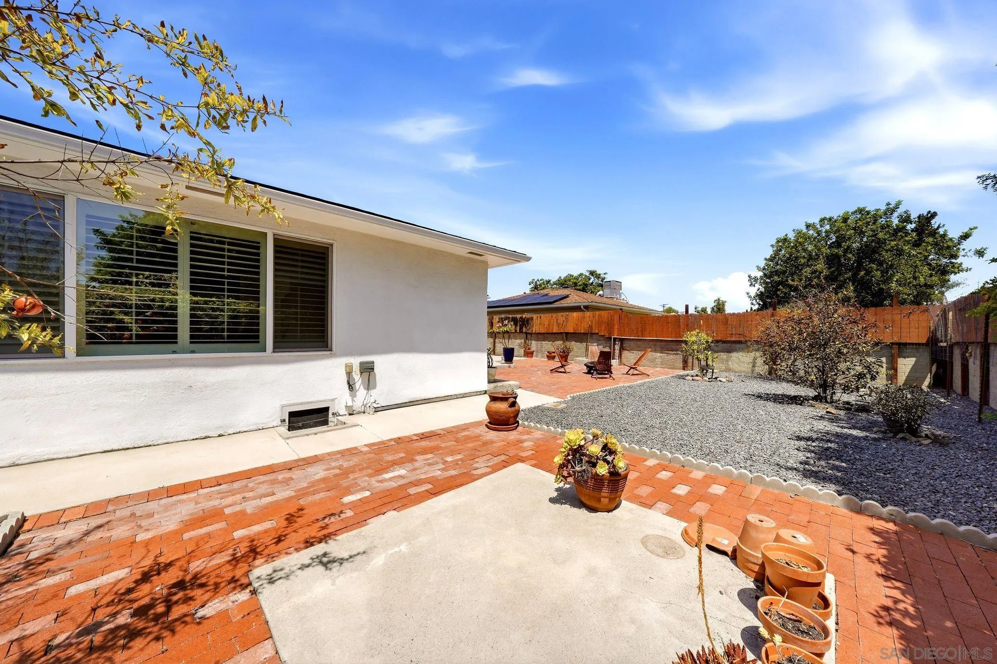 https://cdn.realtyfeed.com/cdn/127/260019366/0f296950fcb211011e6fa28ae8c14f77.webp