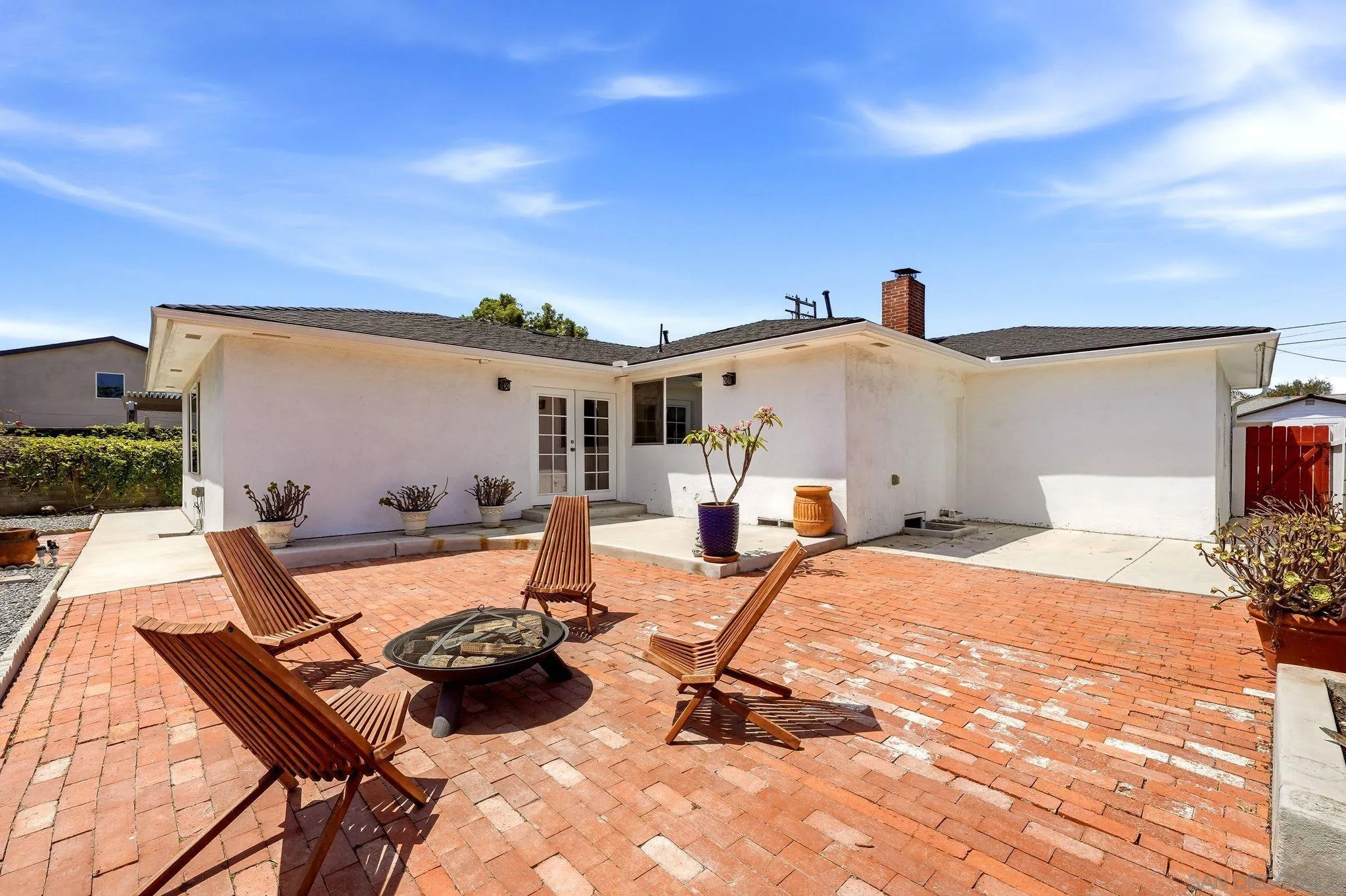 https://cdn.realtyfeed.com/cdn/127/260019366/6d9550891c978d84760fbe74bd14d3e0.webp