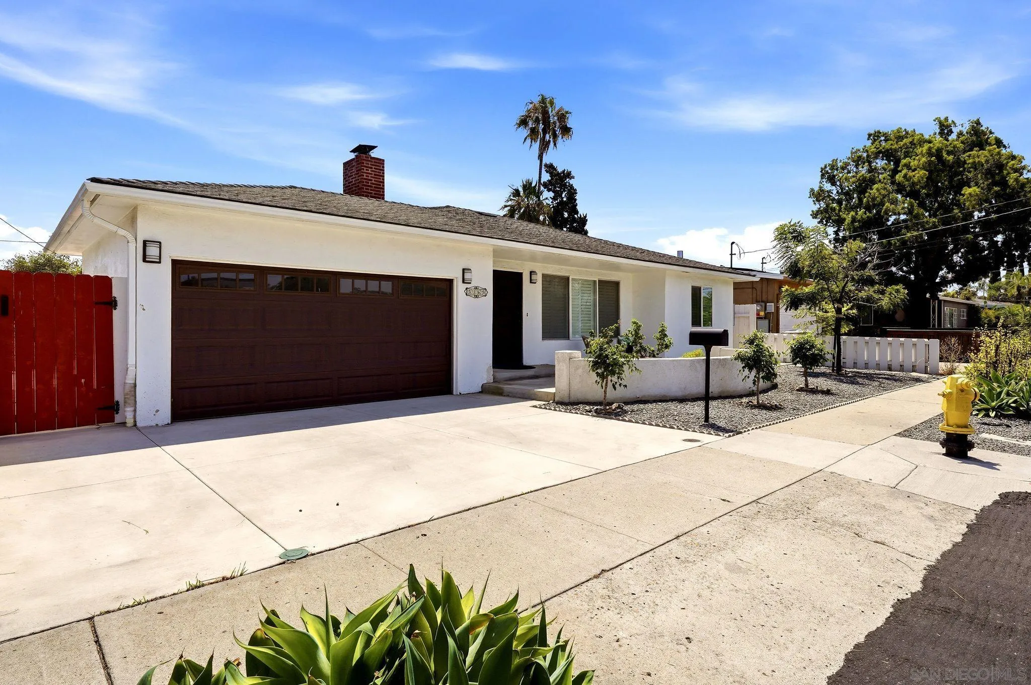 https://cdn.realtyfeed.com/cdn/127/260019366/f12c81b113537705f641f8e5cee1da31.webp