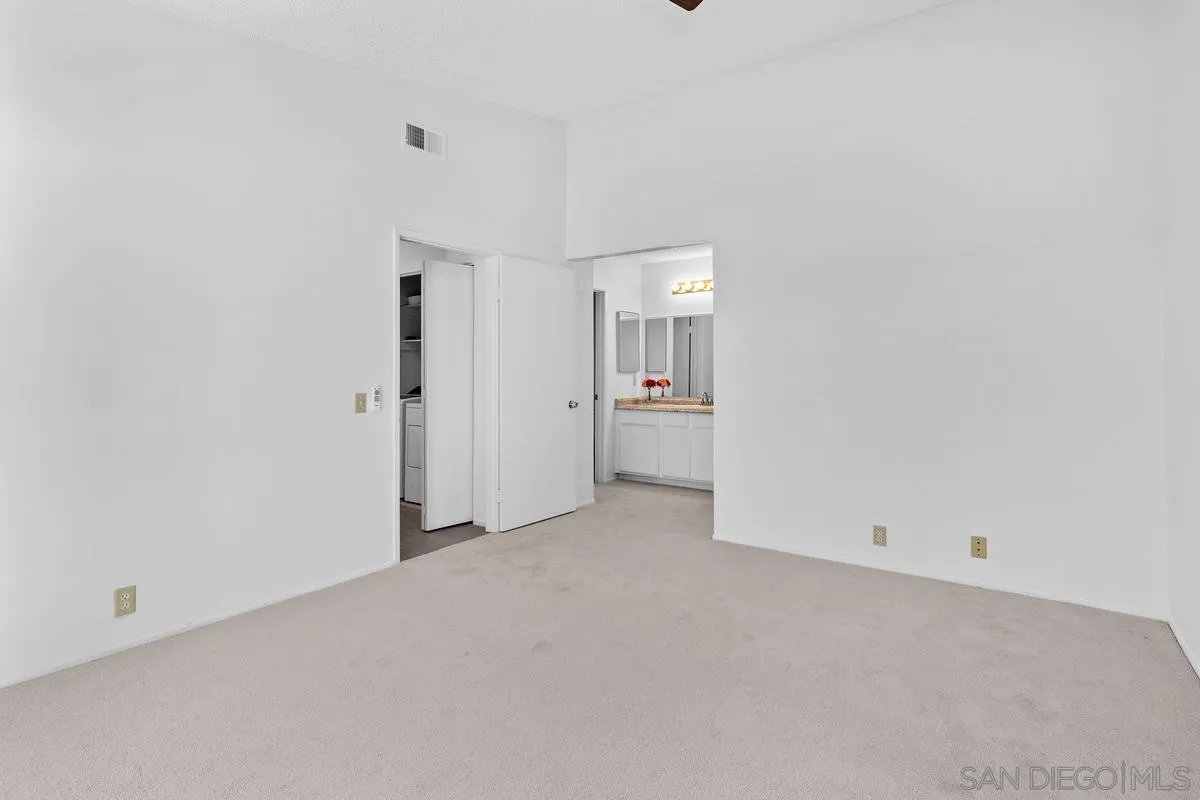 Photo #9: 260019369 Listing: Photo #9