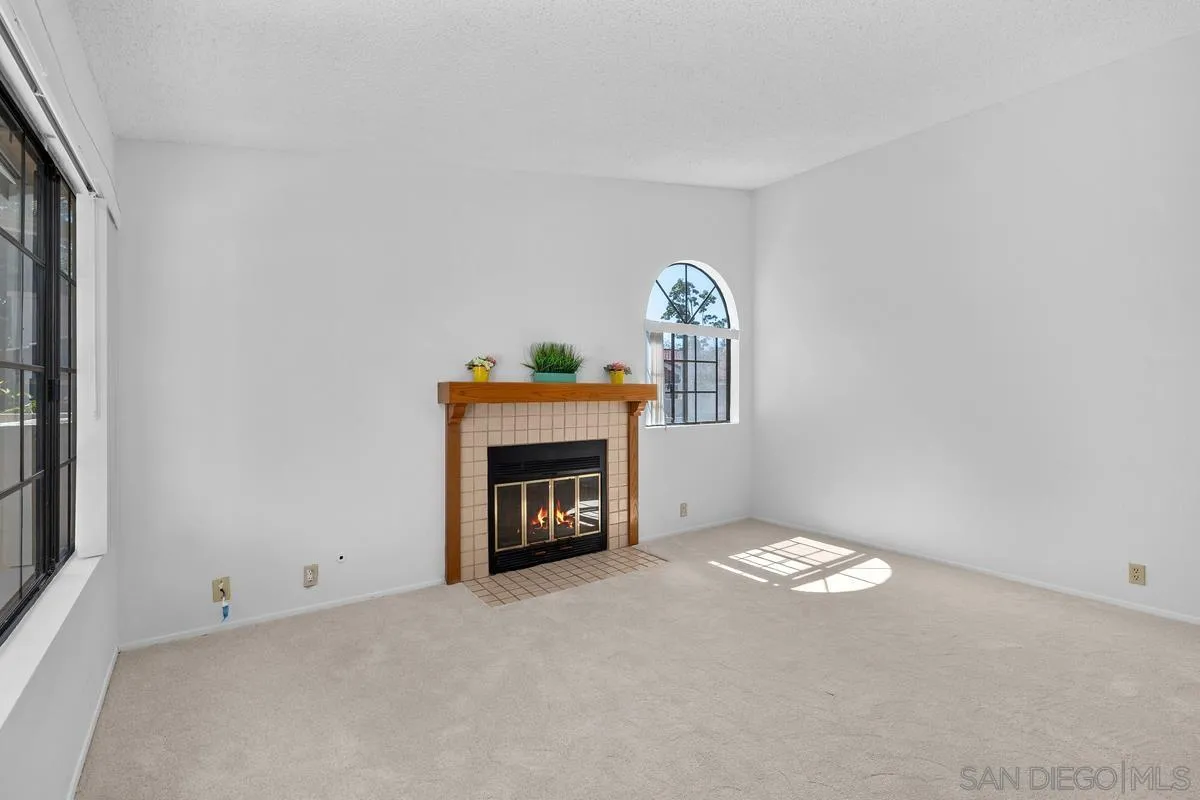 Photo #6: 260019369 Listing: Photo #6
