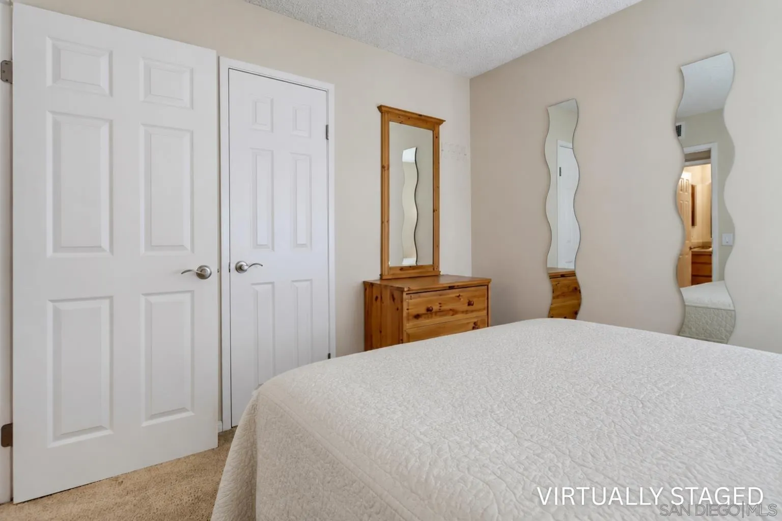 https://cdn.realtyfeed.com/cdn/127/260019374/7f5e7582e8431680b9410df78879e0db.webp