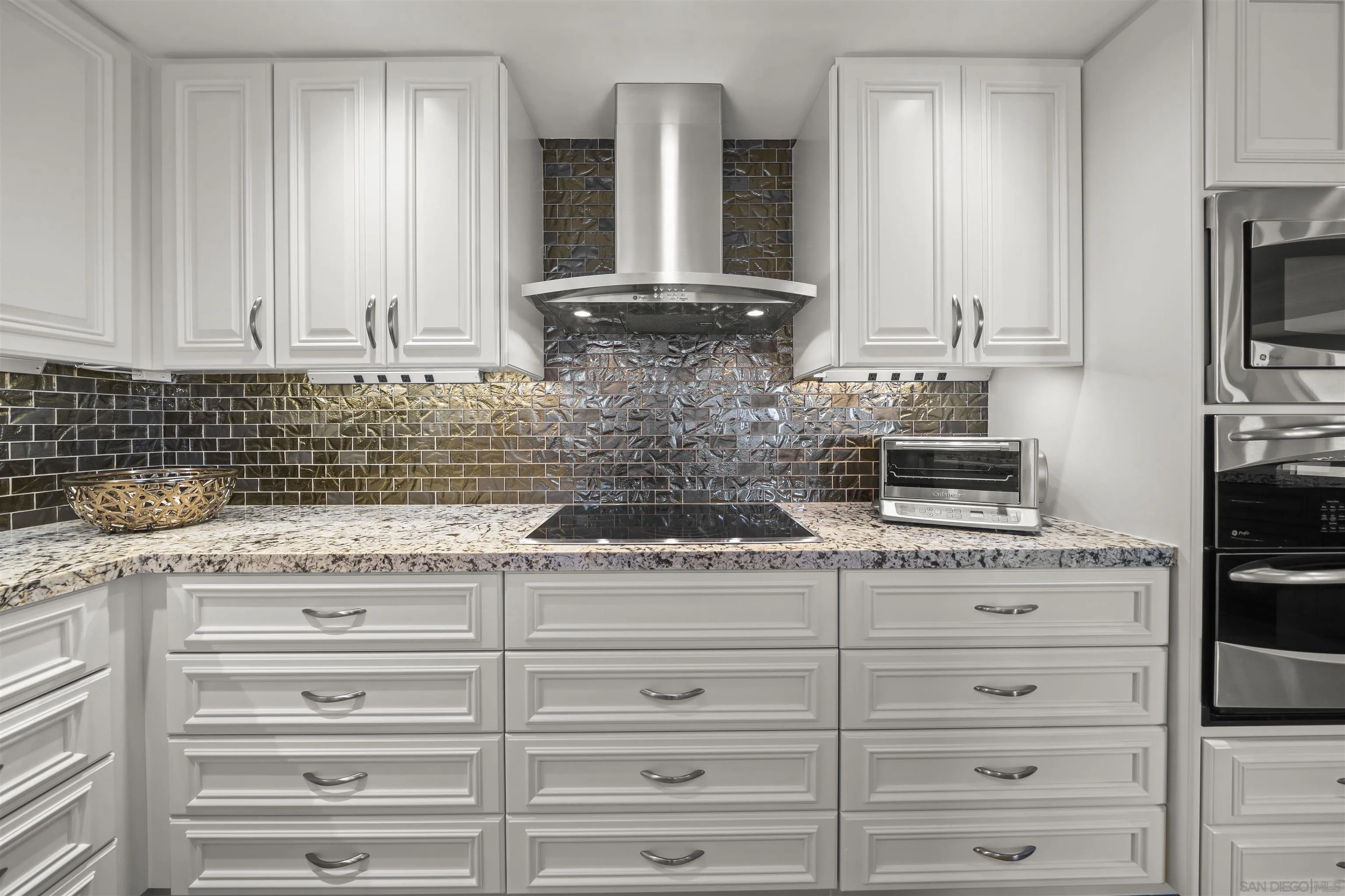 Photo #26: 260019375 Listing: Photo #26