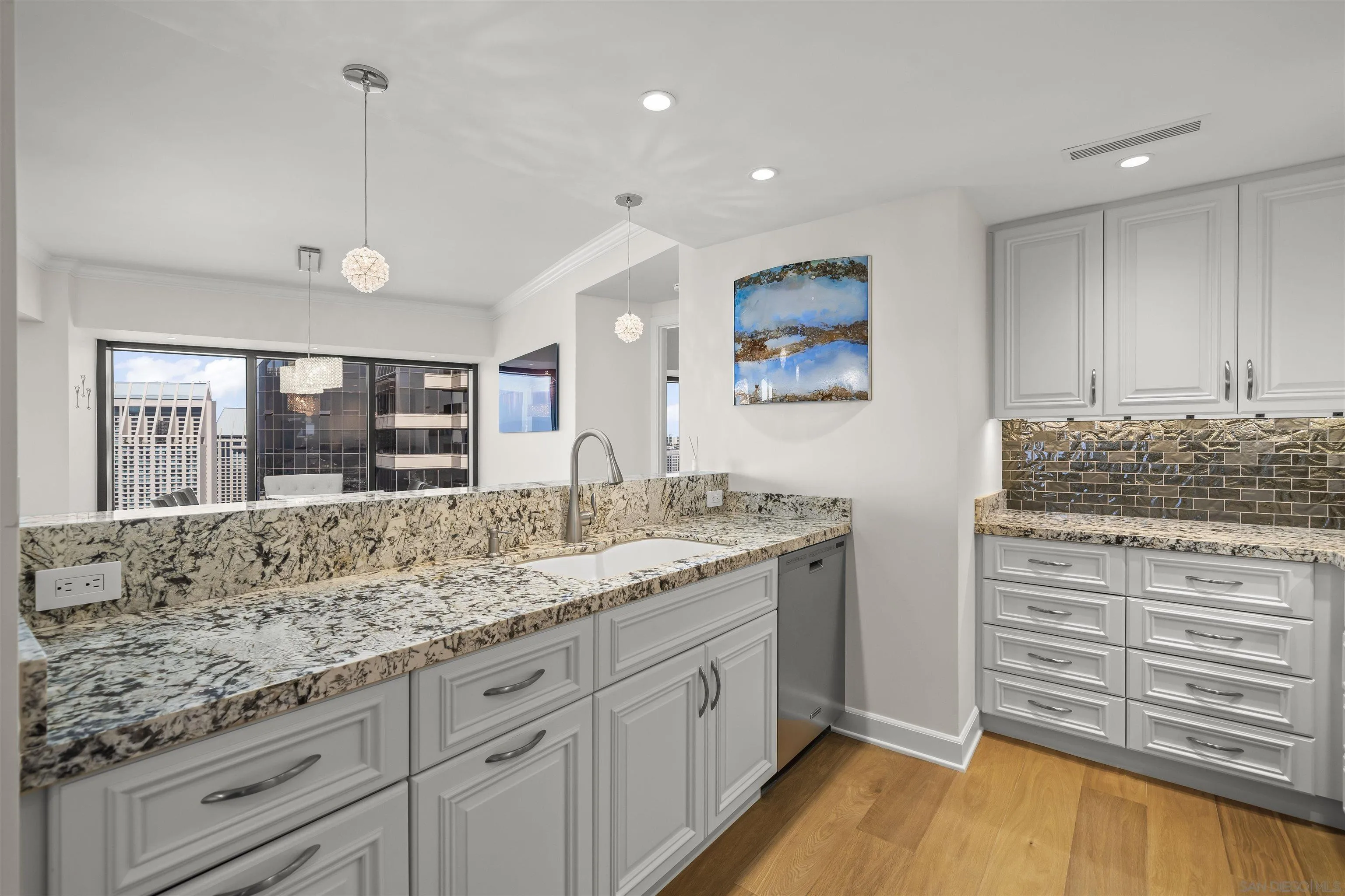 Photo #25: 260019375 Listing: Photo #25