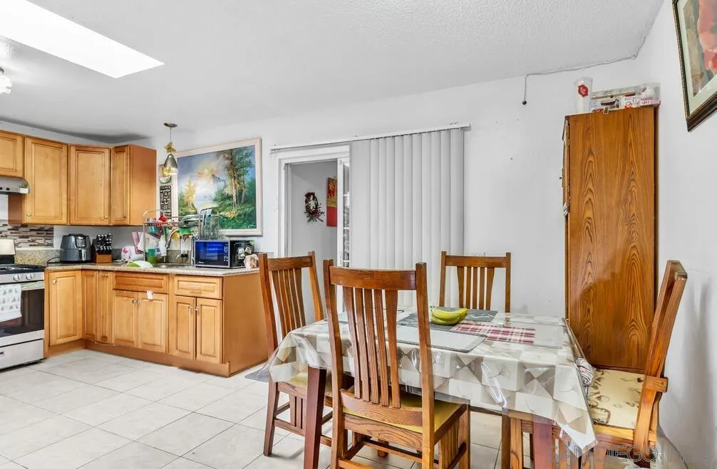 8580 Gold Coast Dr, San Diego, CA 92126 - Photo 5 of 14, San Diego, CA