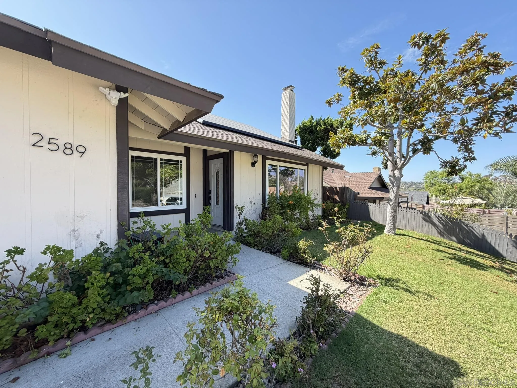 https://cdn.realtyfeed.com/cdn/127/260019377/e6fe84b4b92eff27a018763df4571cb9.webp