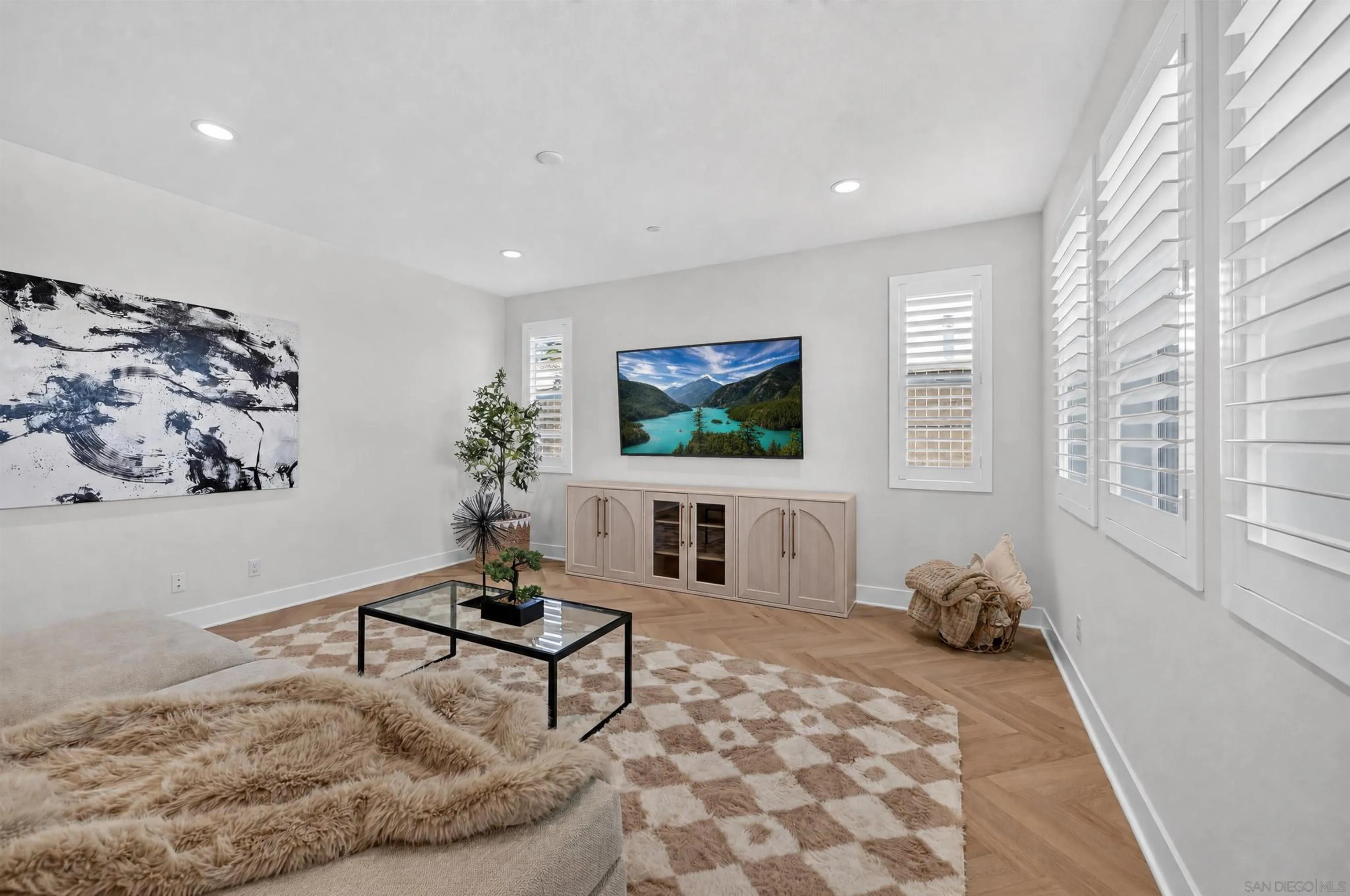https://cdn.realtyfeed.com/cdn/127/260019380/35c22cc5b74d78d3578ed3e0e2d1dd0f.webp