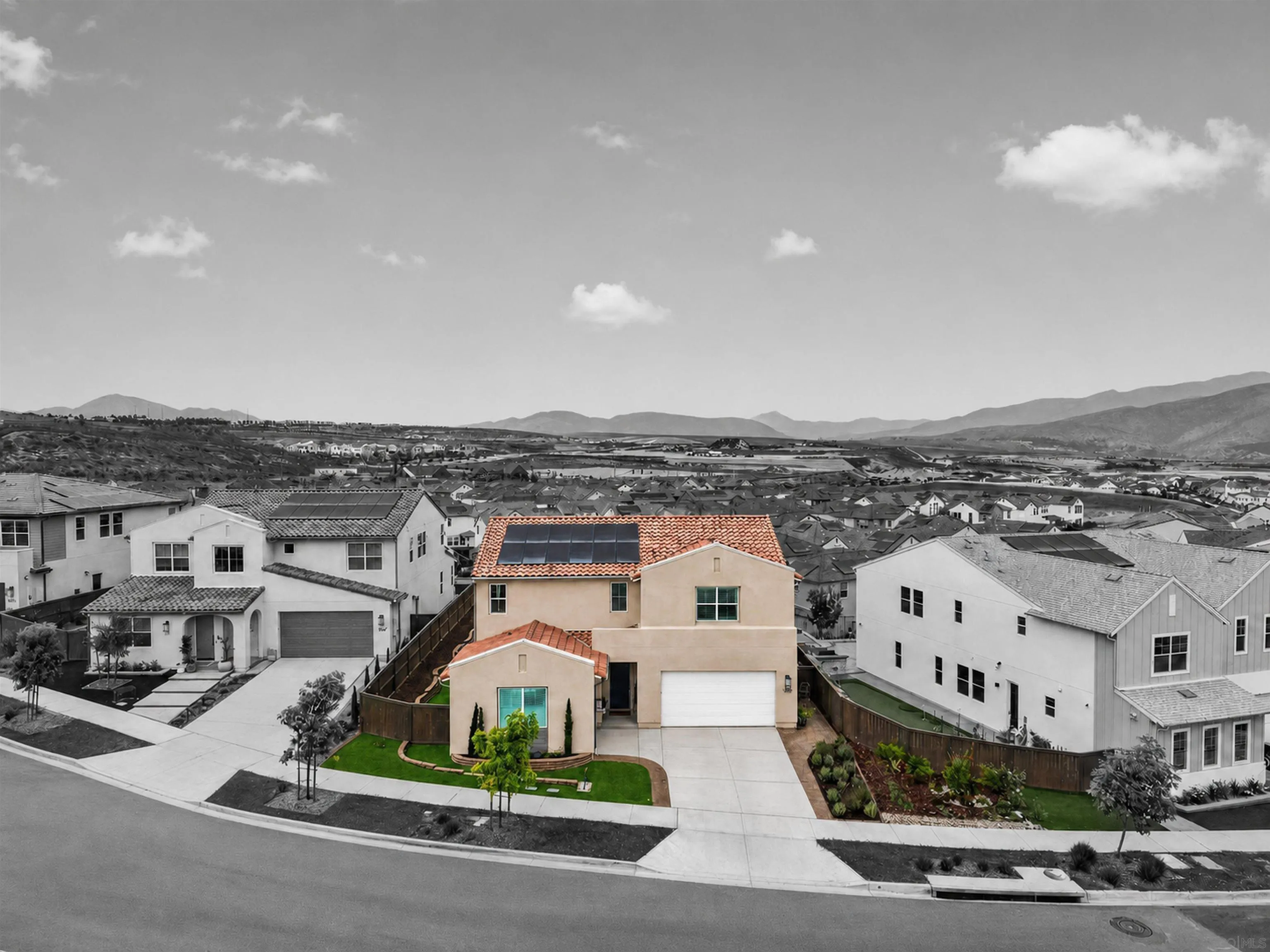 https://cdn.realtyfeed.com/cdn/127/260019380/579252673b8bcc2dc00938b4f33ad6a9.webp