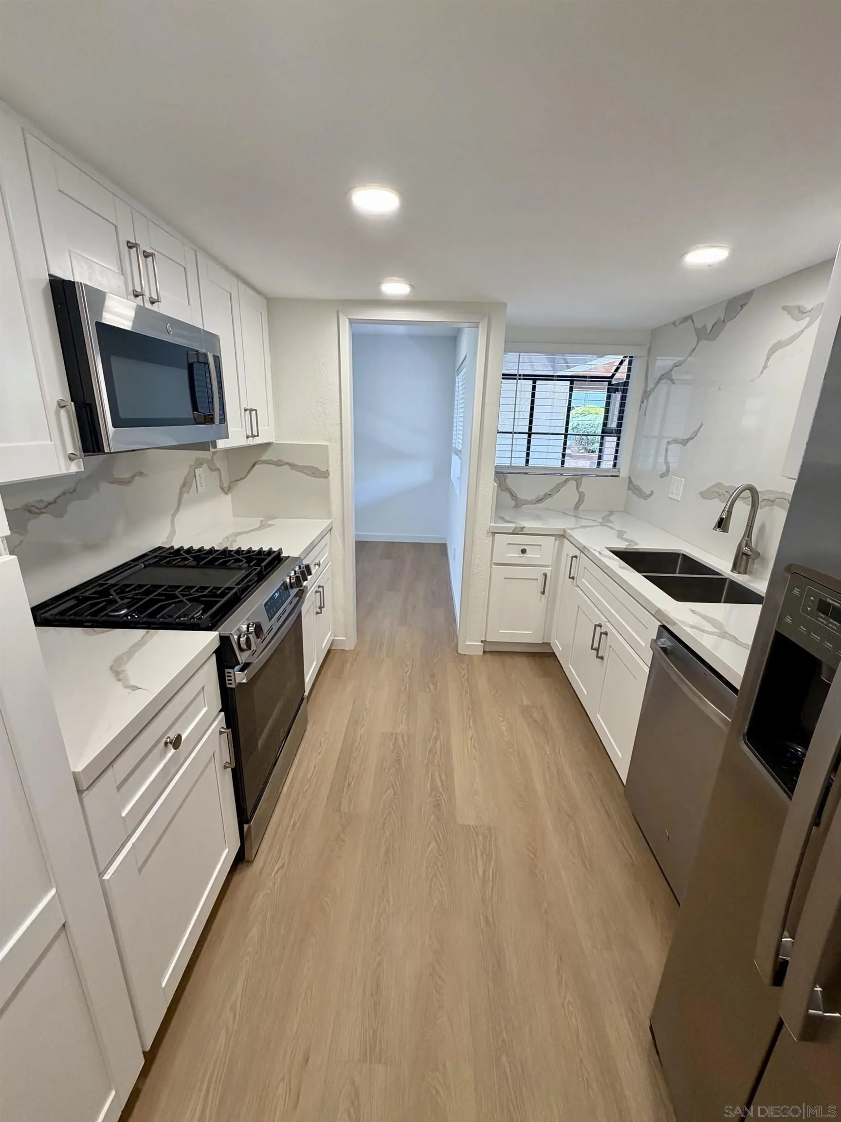 Photo #7: 260019382 Listing: Photo #7