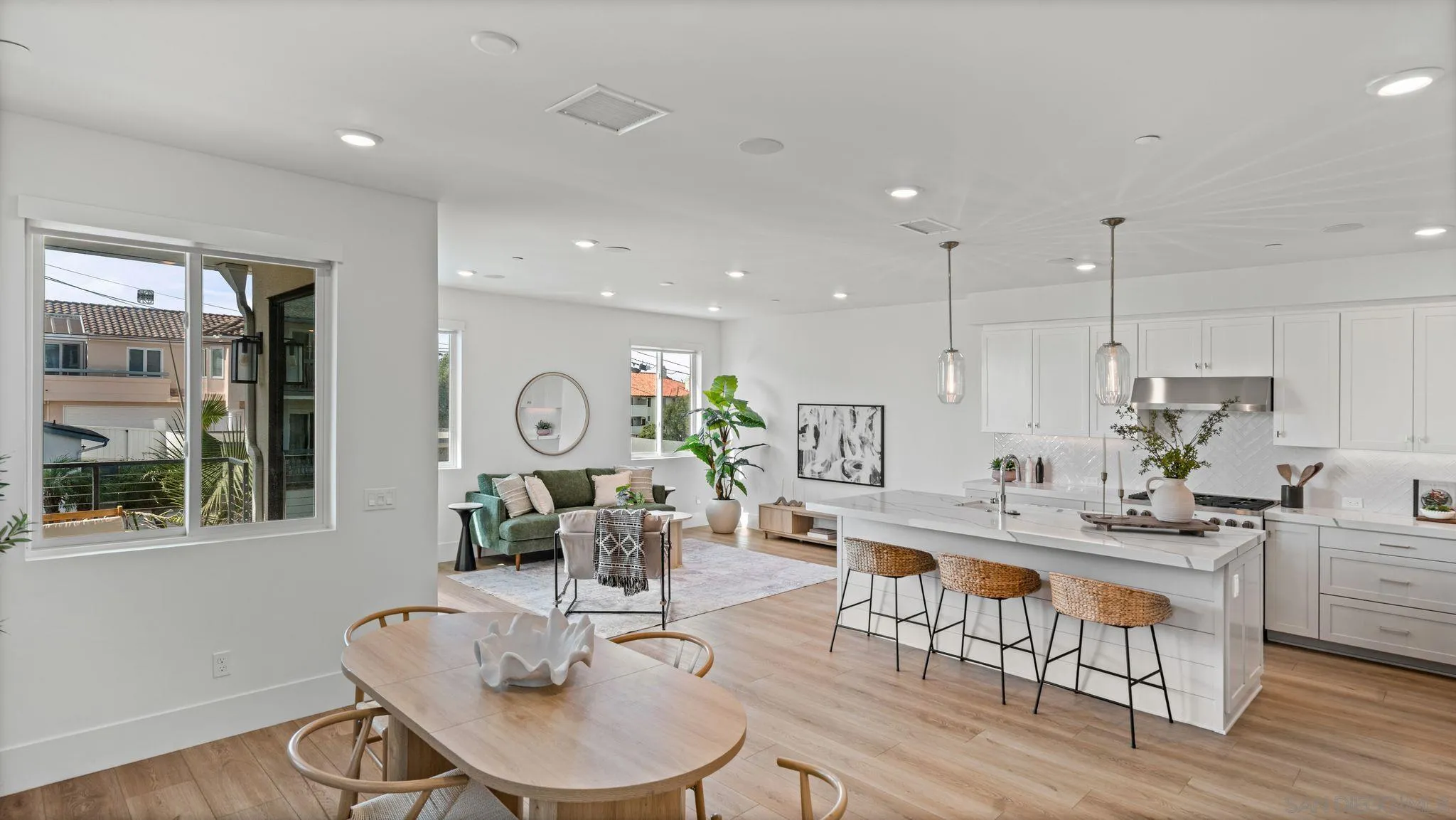 Photo #8: 260019383 Listing: Photo #8