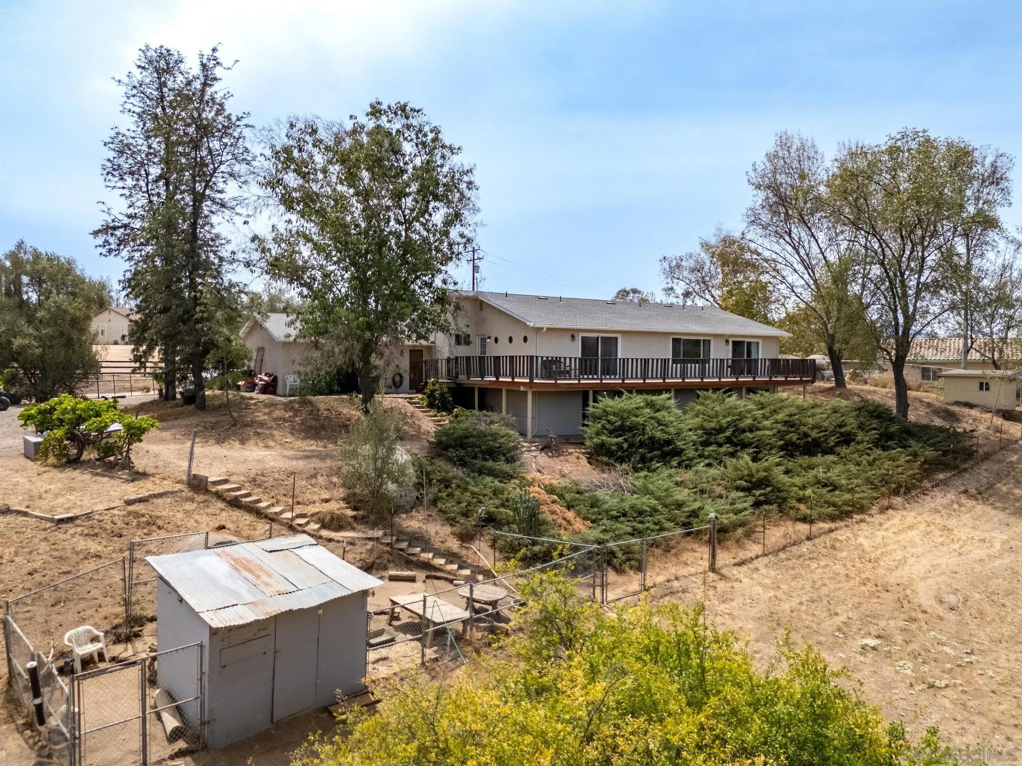 https://cdn.realtyfeed.com/cdn/127/260019384/74f88b7dd66cf539169eab16dfadbee7.webp