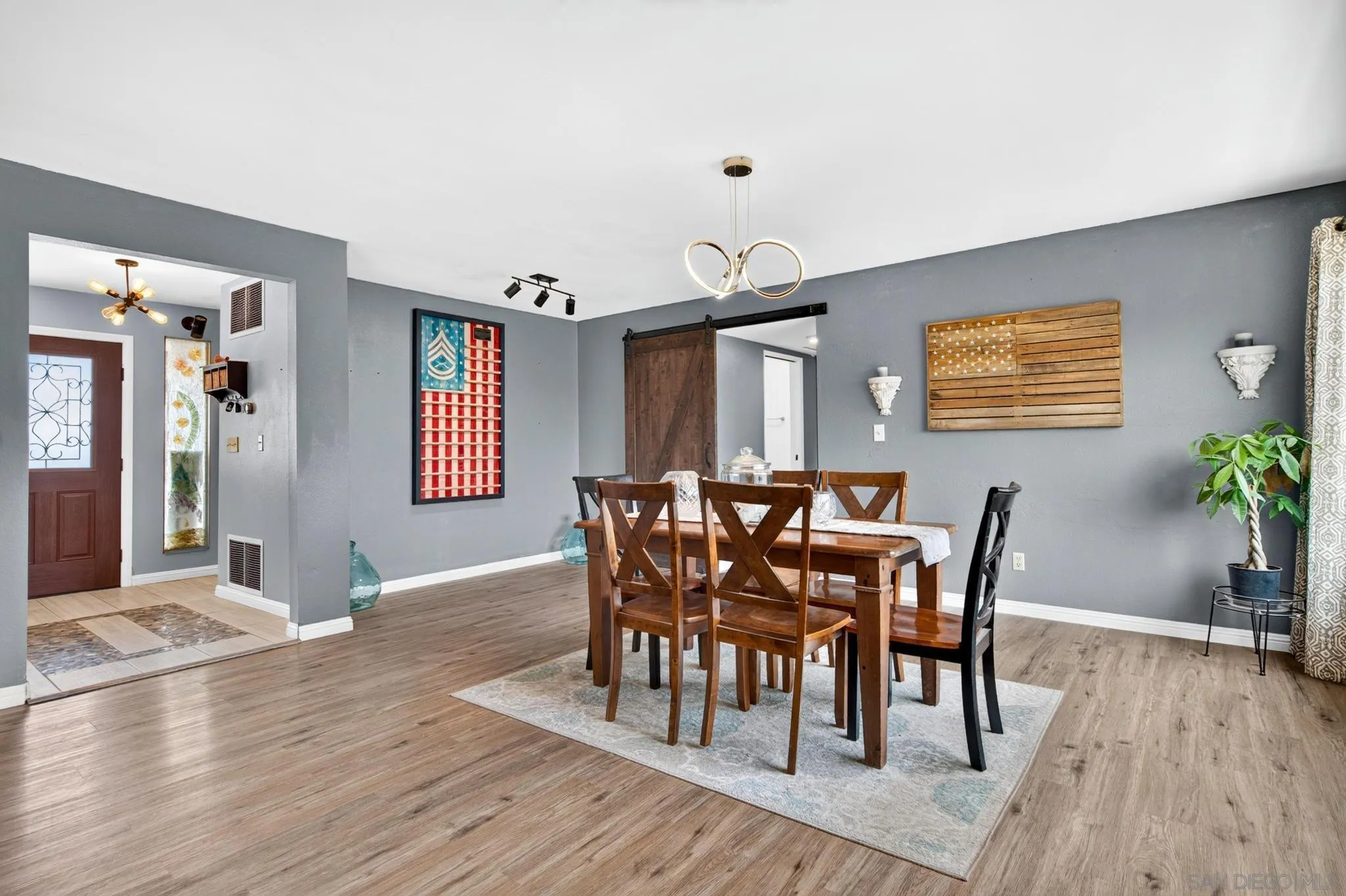 https://cdn.realtyfeed.com/cdn/127/260019384/8ca95c84f15d261a844a79653716a1eb.webp