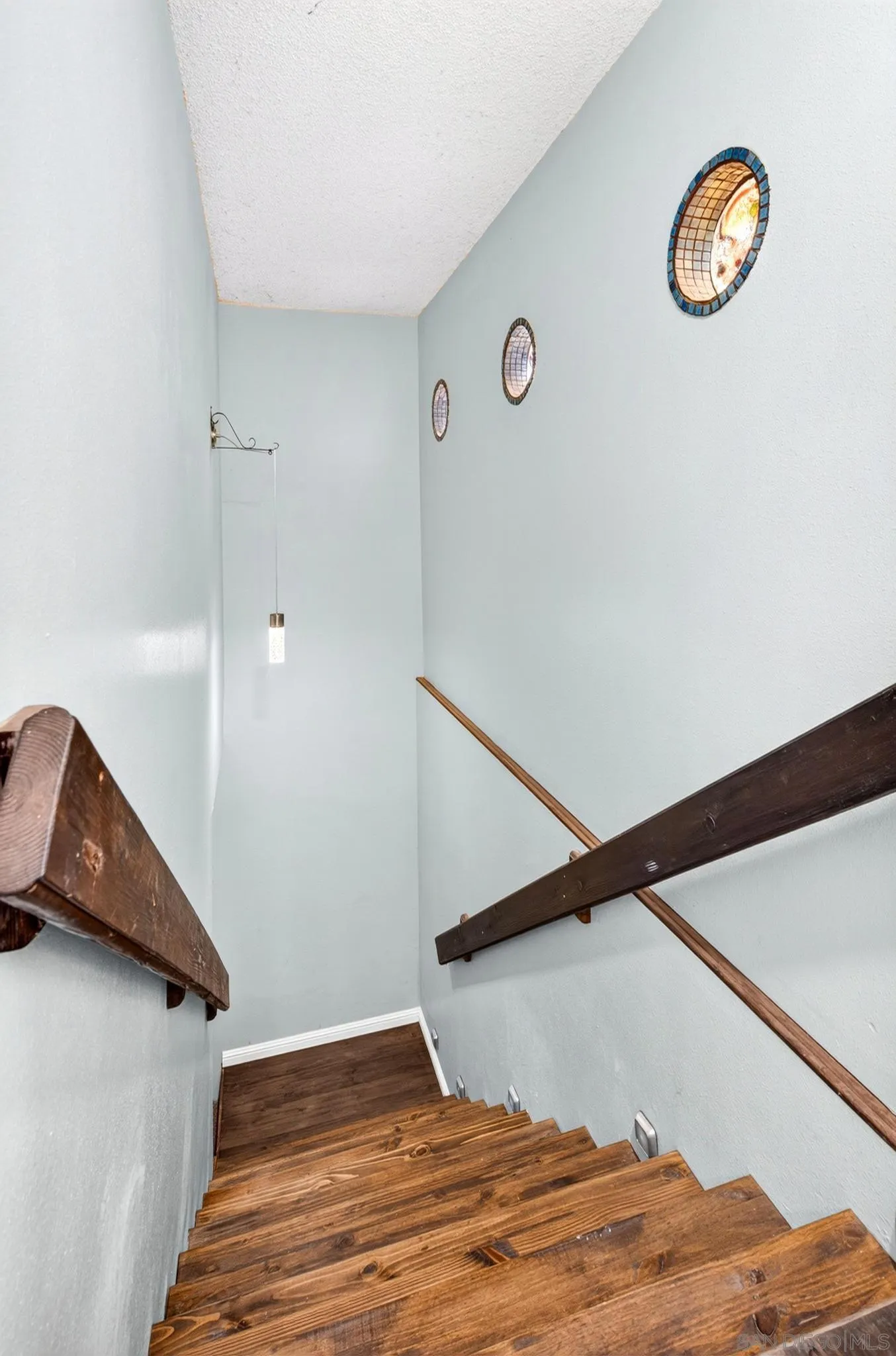 https://cdn.realtyfeed.com/cdn/127/260019384/fd3919b648f9ab3af35800ed31229893.webp