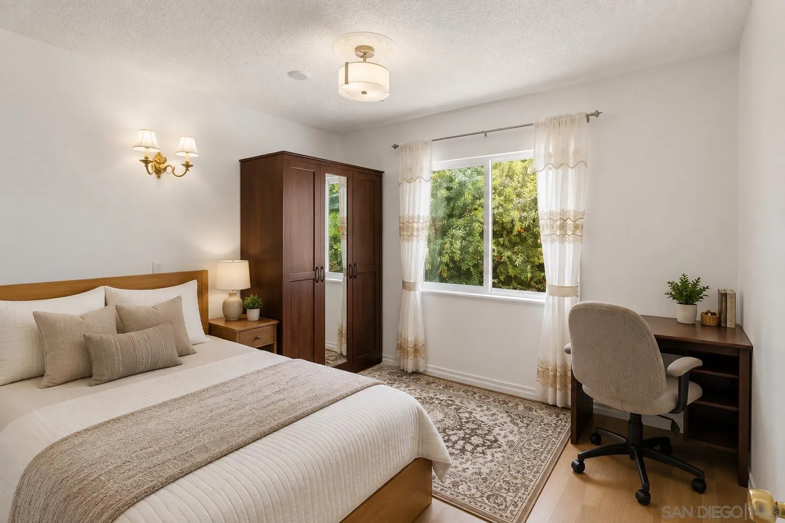https://cdn.realtyfeed.com/cdn/127/260019386/12e552114c4ba4893b37d3e4444b2cd9.webp