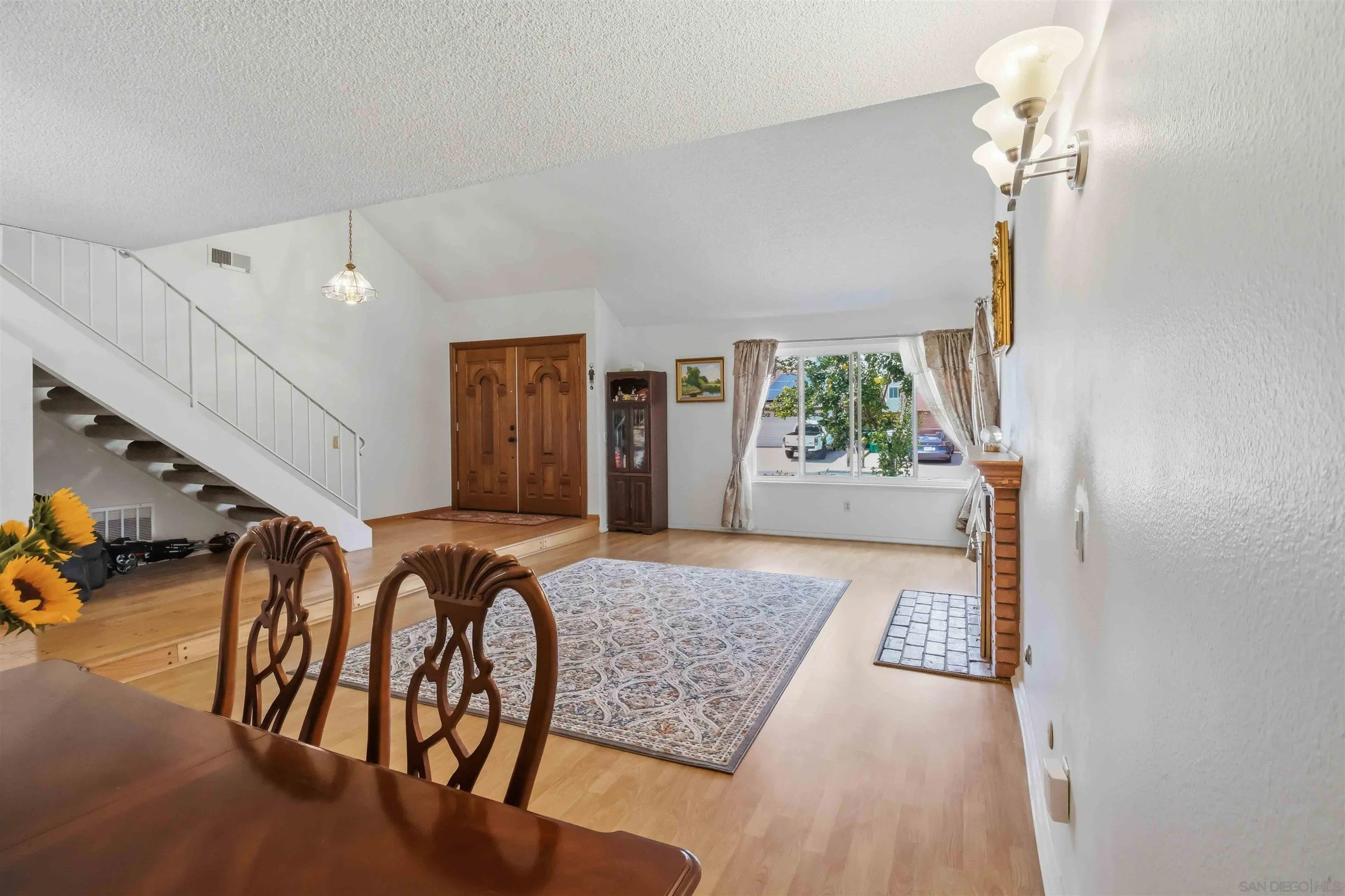 https://cdn.realtyfeed.com/cdn/127/260019386/35b40c61cfc56e5092575c23e2283ffe.webp