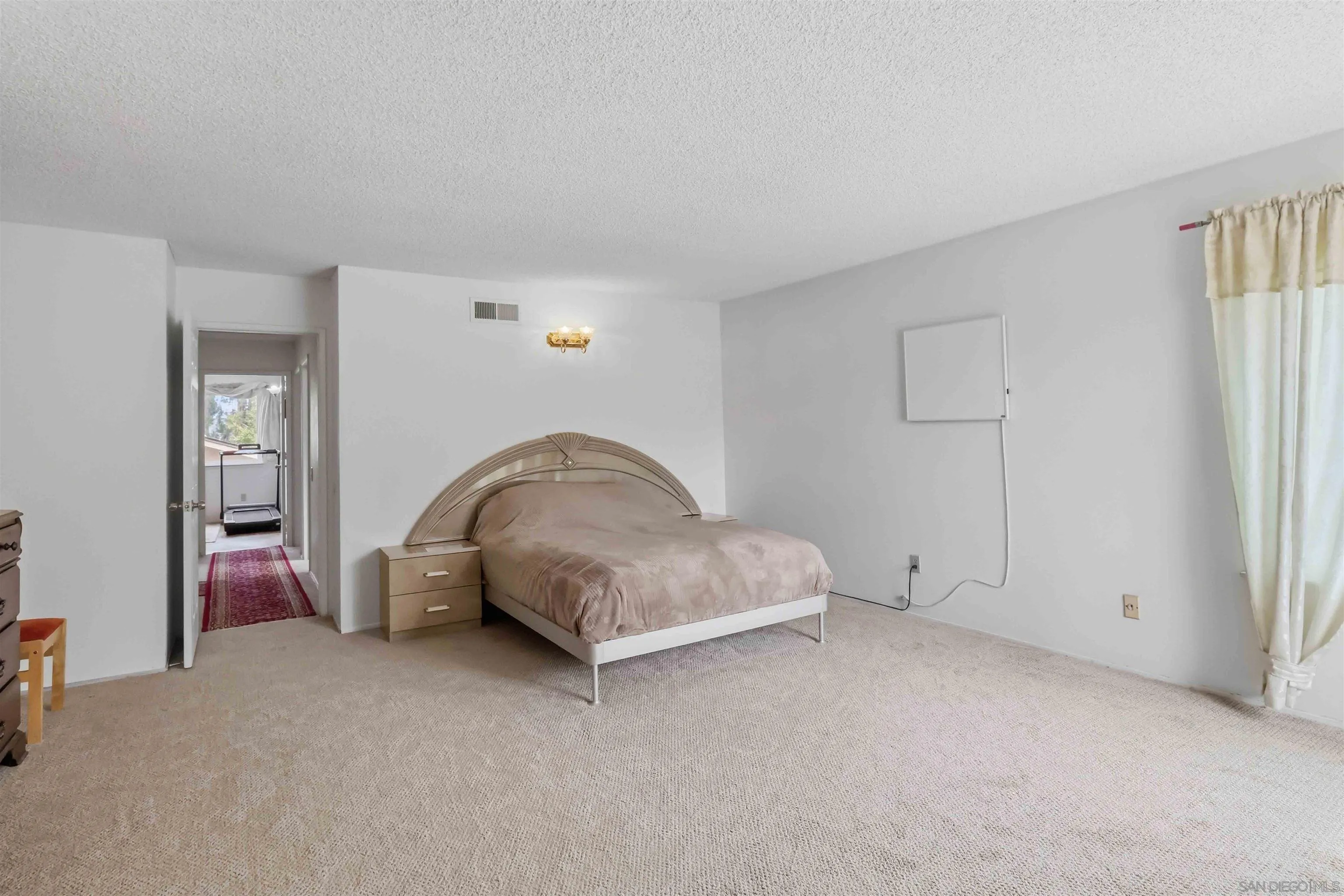 https://cdn.realtyfeed.com/cdn/127/260019386/6153cf352a0c8656a458424d553e5bd2.webp