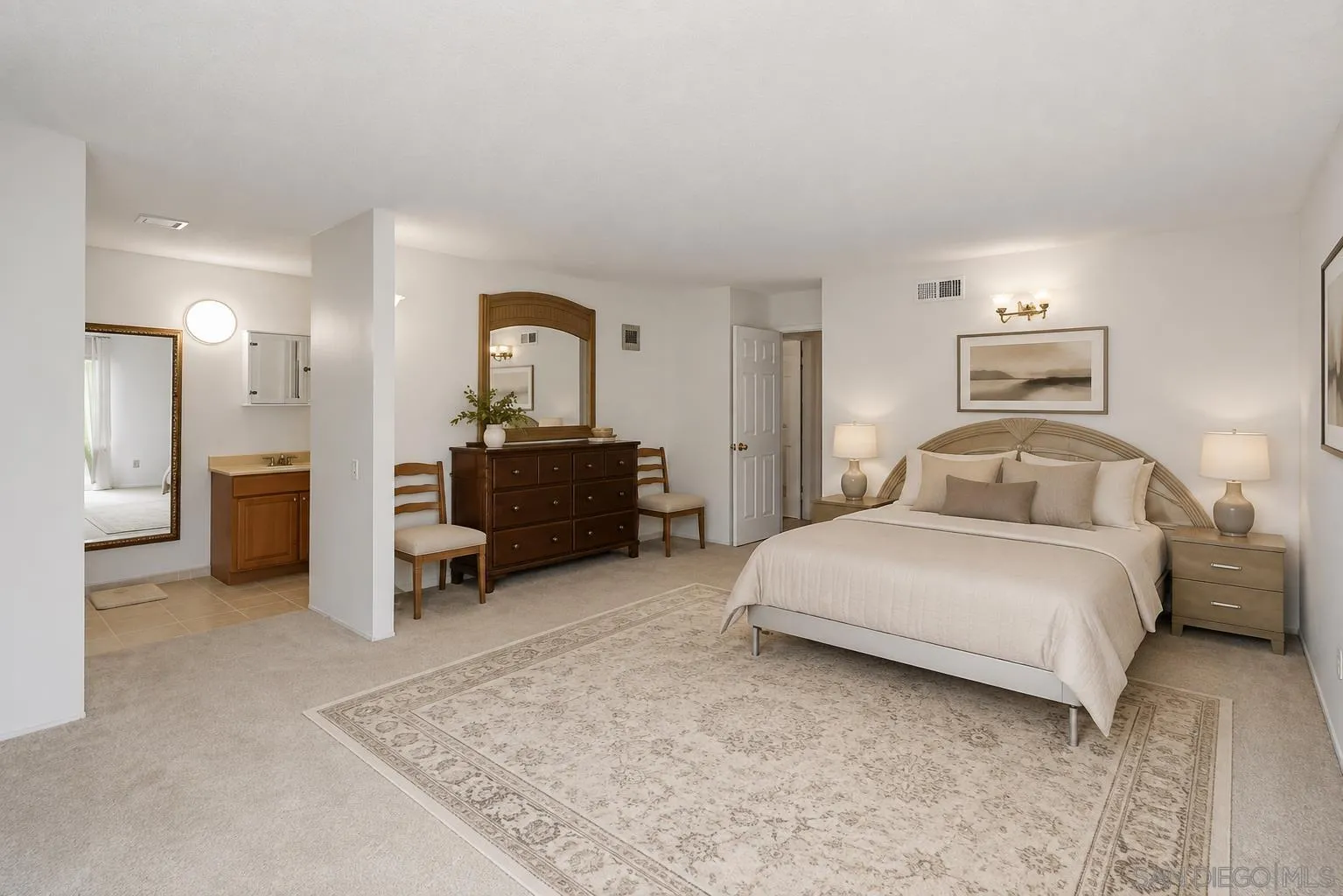 https://cdn.realtyfeed.com/cdn/127/260019386/96a3f29ff45b89f10f538ede9583b6e5.webp