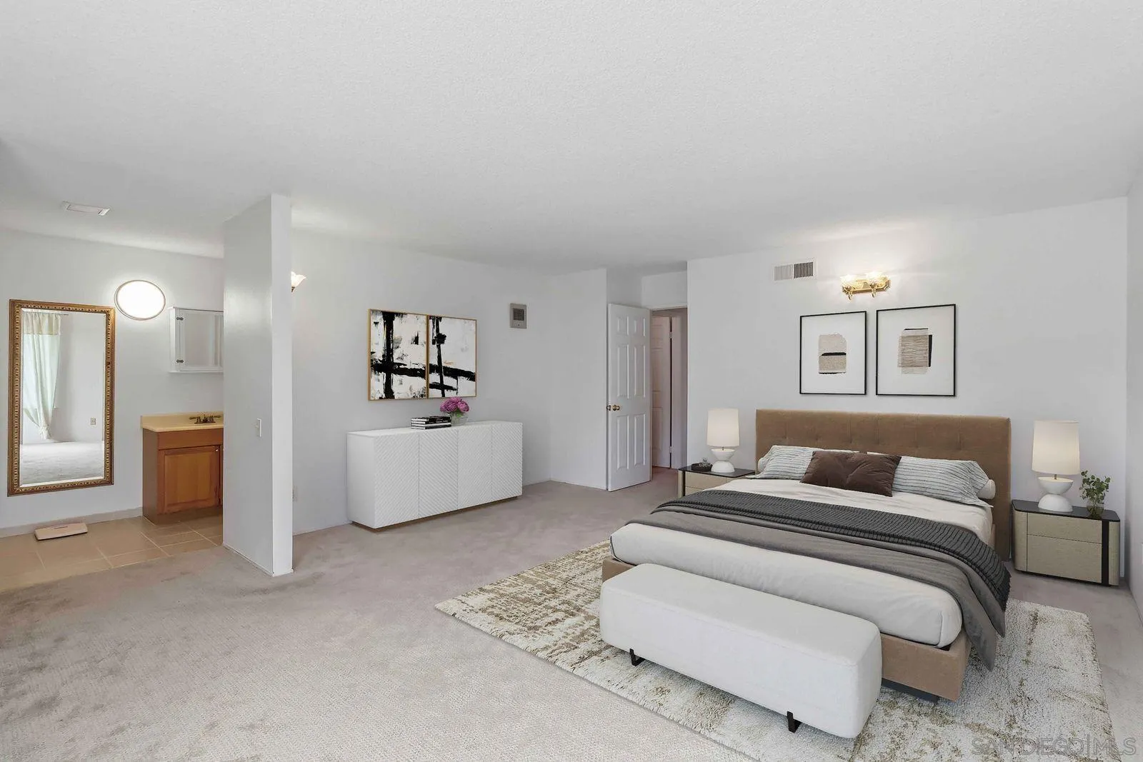 https://cdn.realtyfeed.com/cdn/127/260019386/ca36d057cd48d83b5a4b6cc21a83b1a8.webp