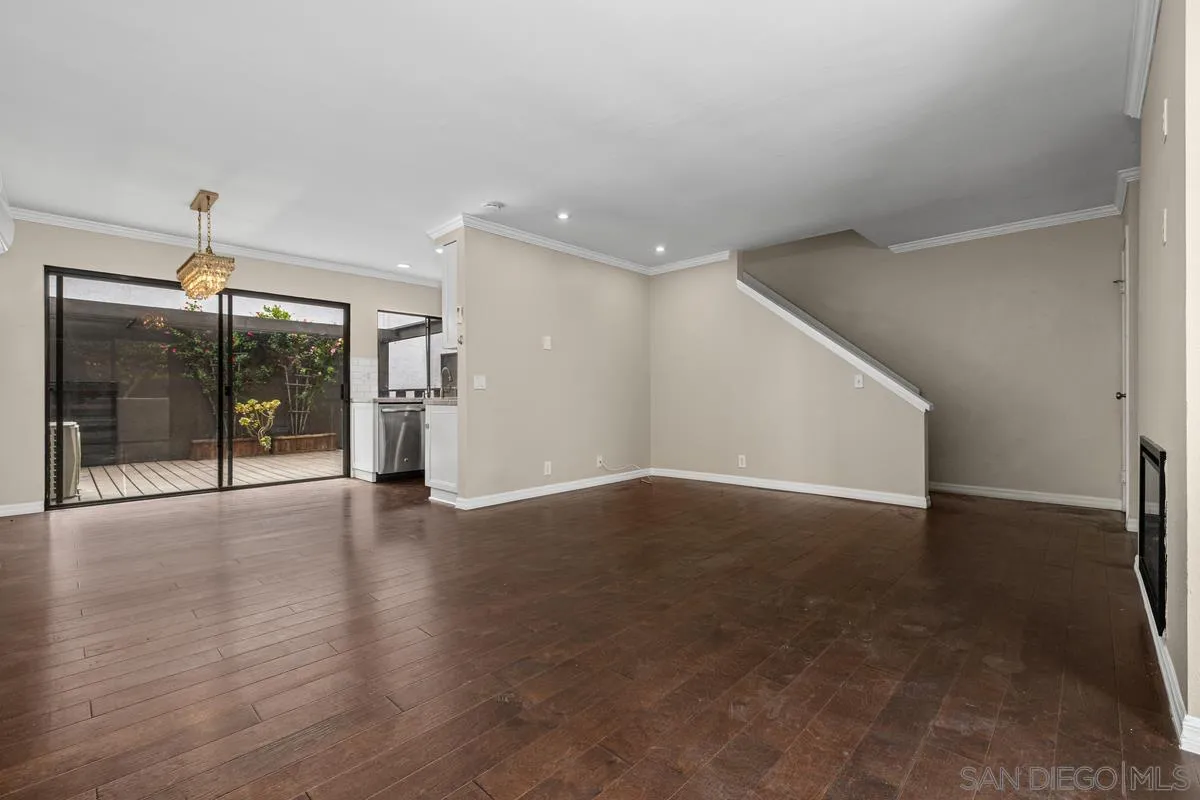 Photo #7: 260019387 Listing: Photo #7