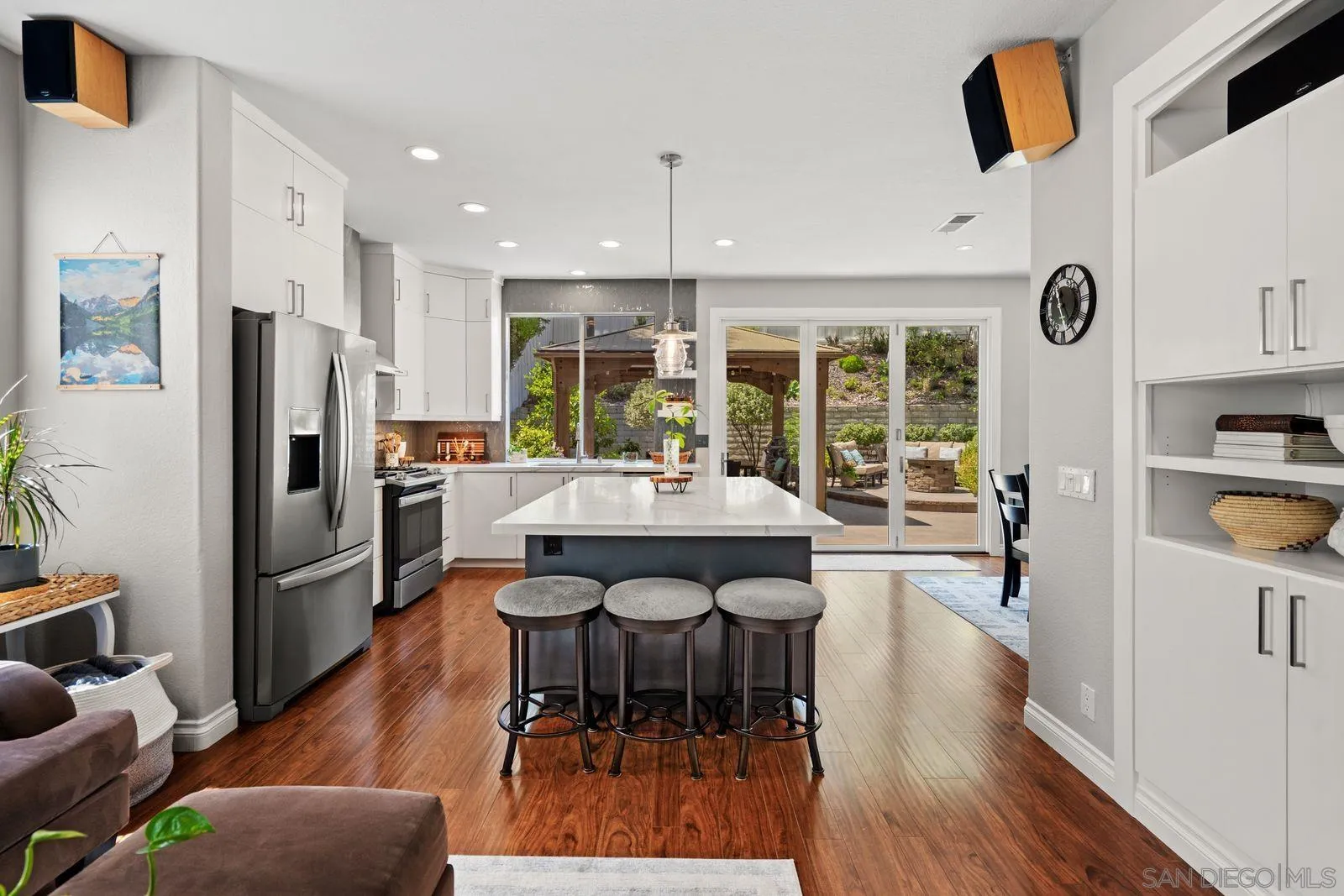 https://cdn.realtyfeed.com/cdn/127/260019392/54de09ce4938a01c4f5bdba38795dece.webp