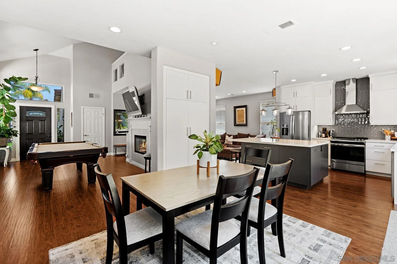 https://cdn.realtyfeed.com/cdn/127/260019392/d66547ad2cc5fdd66083c16a57d0102d.webp