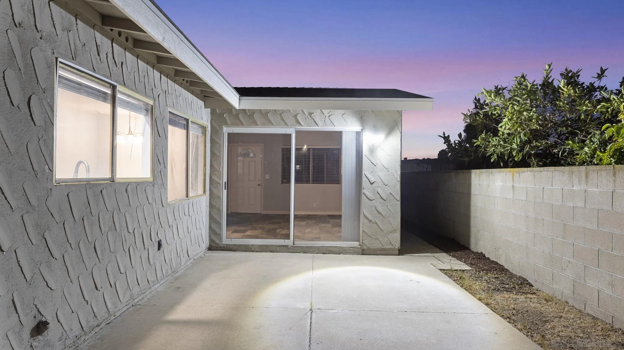 https://cdn.realtyfeed.com/cdn/127/260019393/61dc3e962fd3385785484a9f0d240360.webp