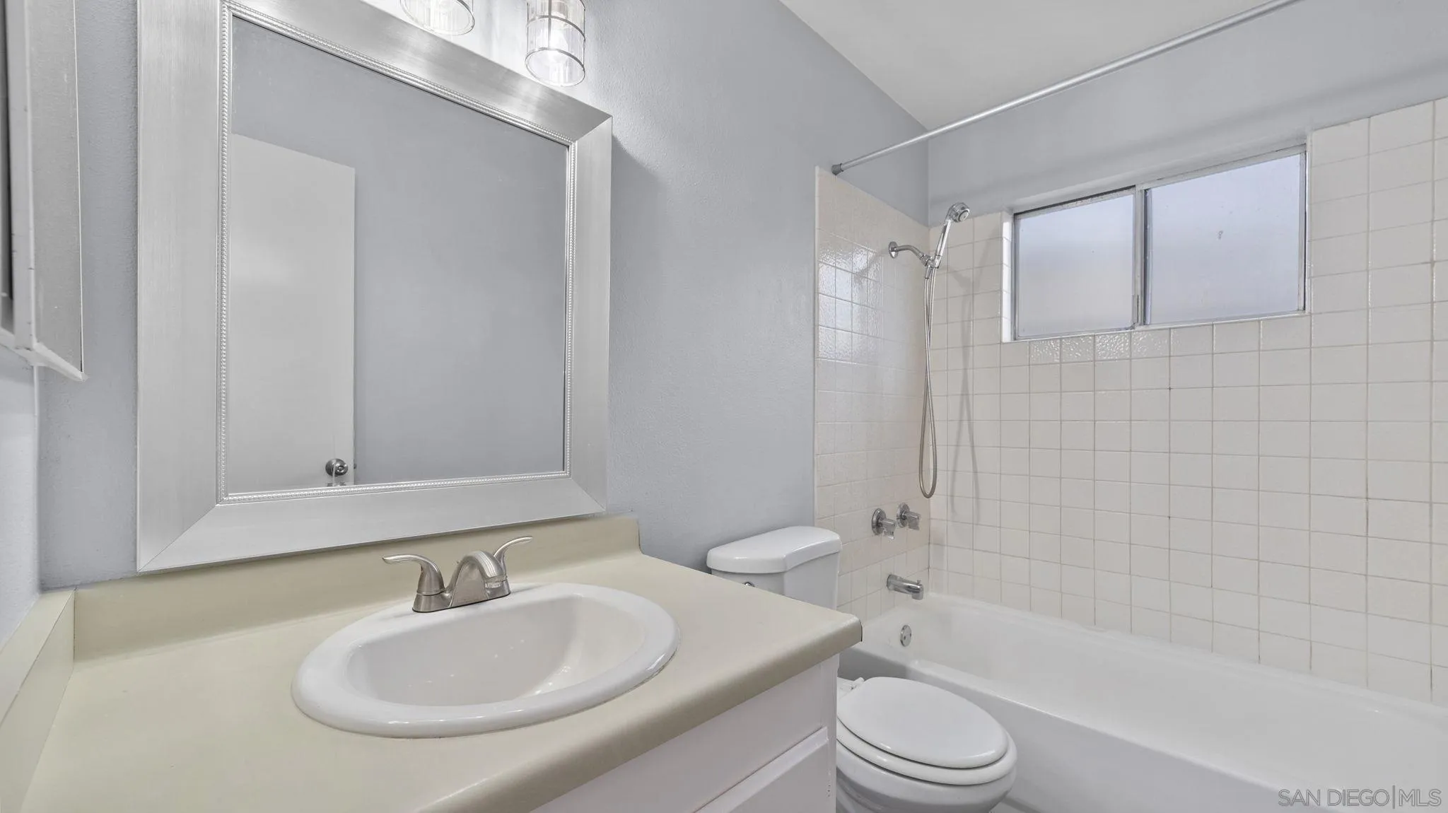 https://cdn.realtyfeed.com/cdn/127/260019393/9294ac1f287d879d85a04e8ffde5f3e8.webp