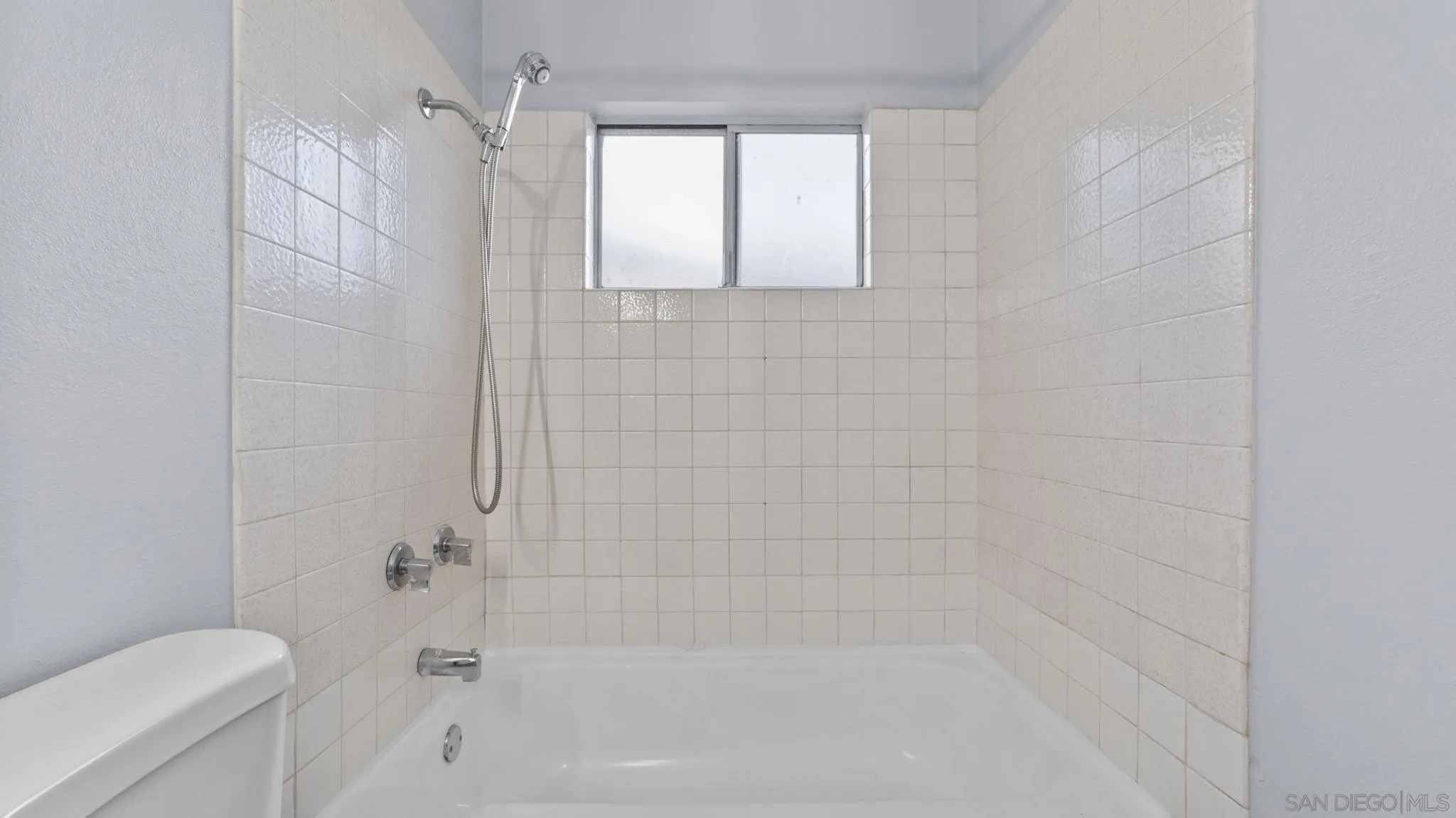 https://cdn.realtyfeed.com/cdn/127/260019393/936b305eec25b30c43571bec4589c092.webp