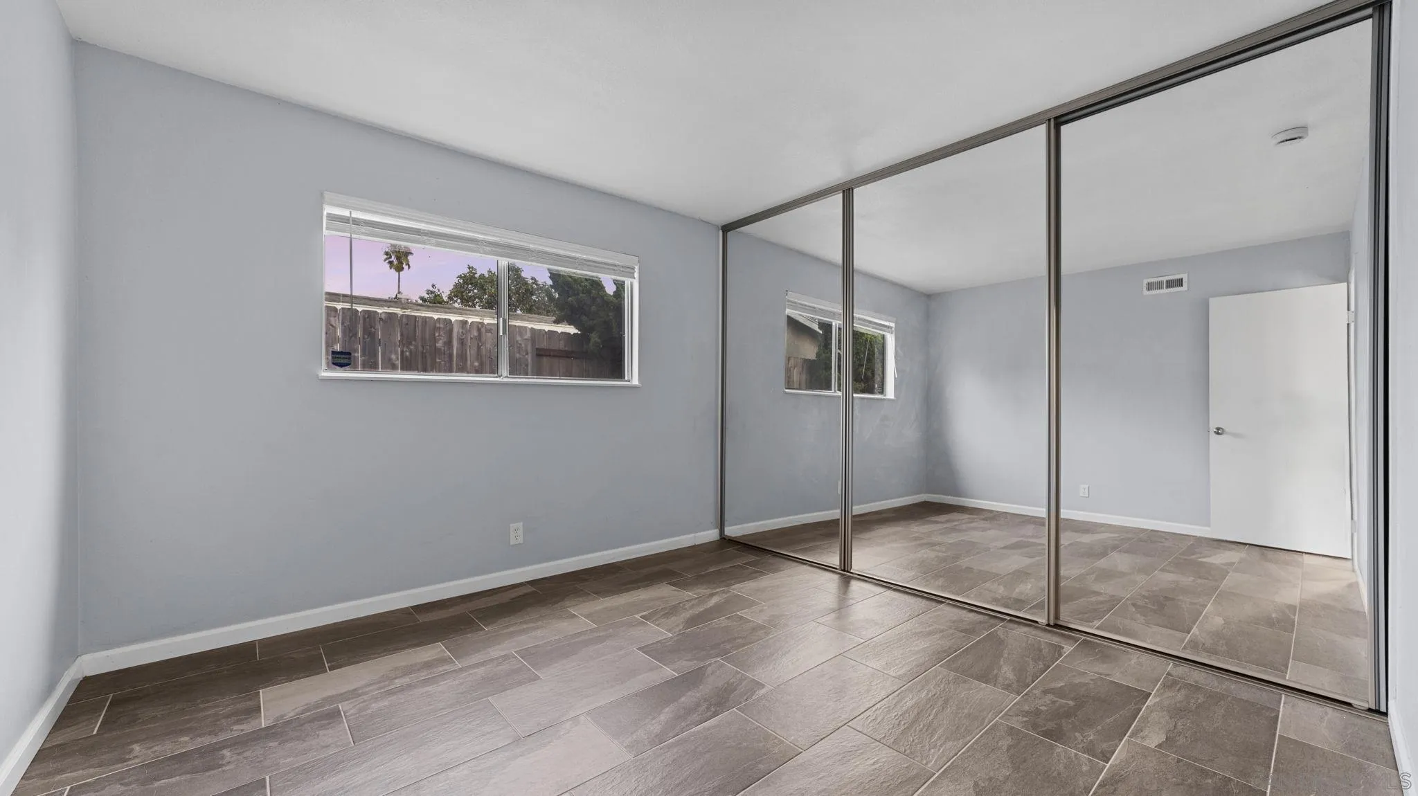 https://cdn.realtyfeed.com/cdn/127/260019393/e8c2fdc8d653aa57bb2f221d2d5a95dd.webp