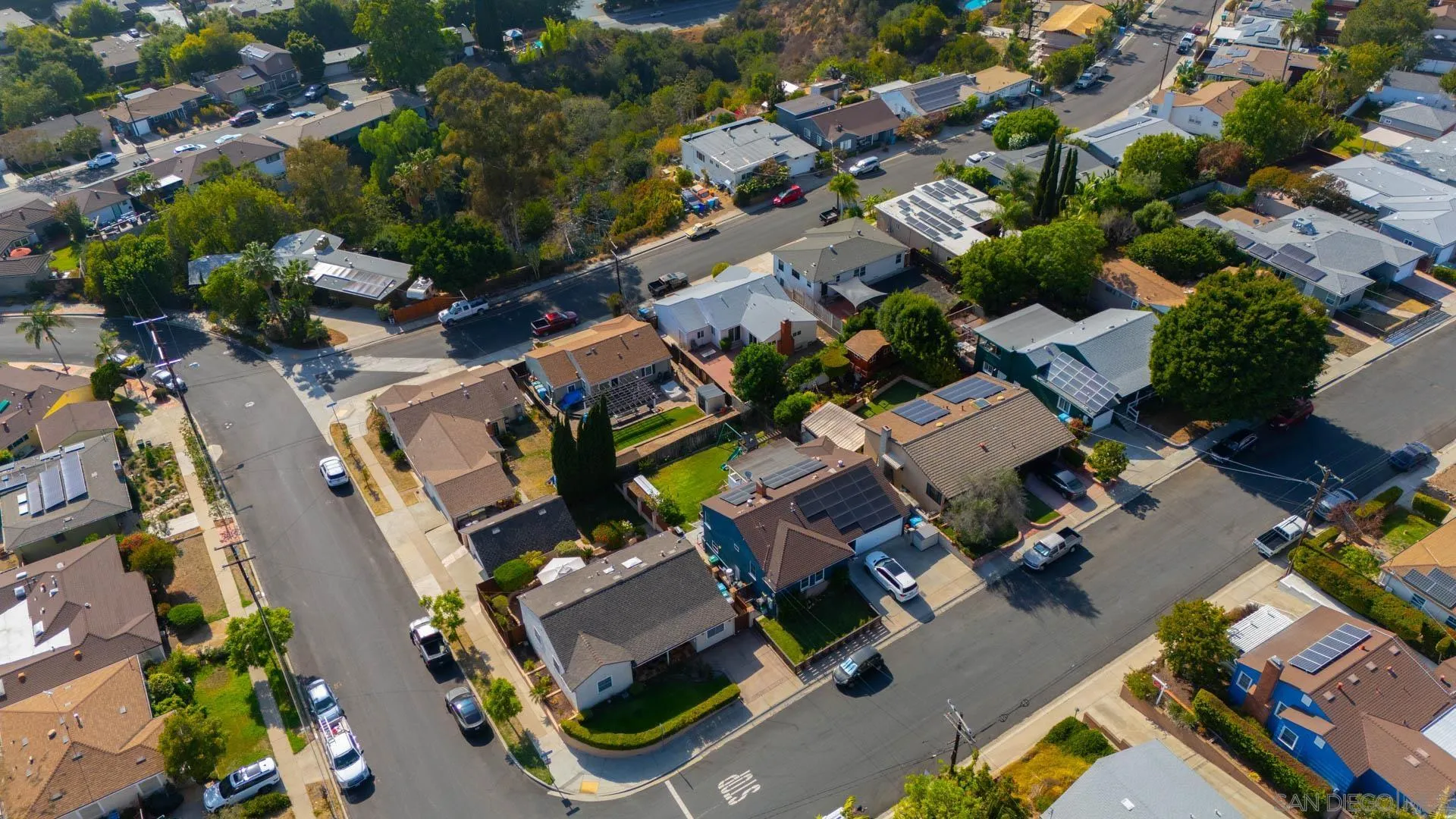 https://cdn.realtyfeed.com/cdn/127/260019396/8ce8c968185baefba56c52776f2b7350.webp