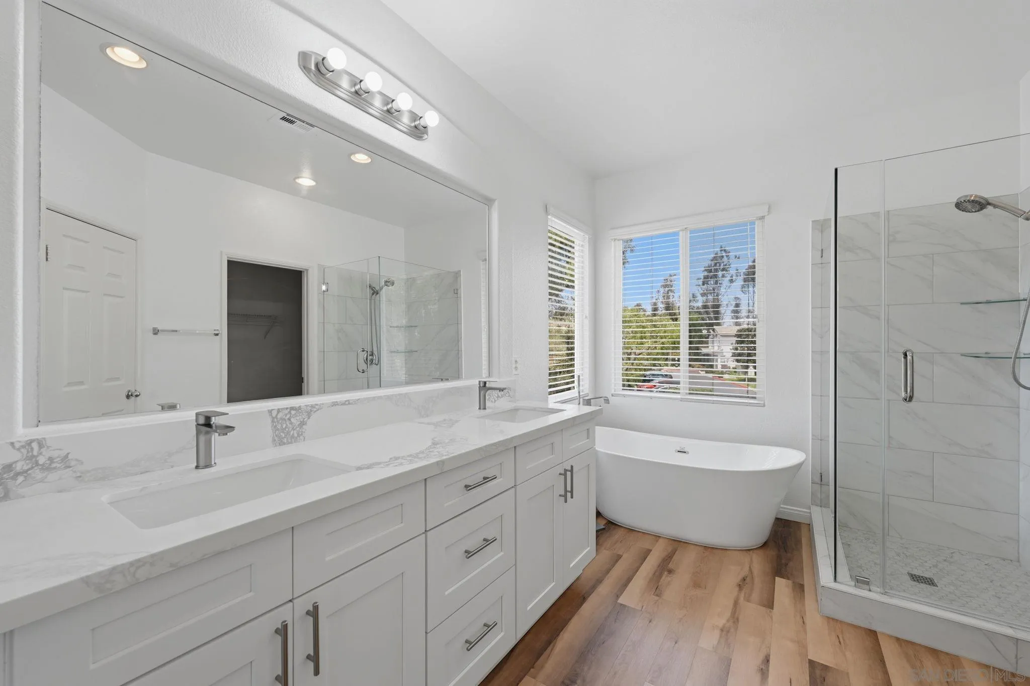 https://cdn.realtyfeed.com/cdn/127/260019398/1b94673121650610ab81e3768498d72d.webp