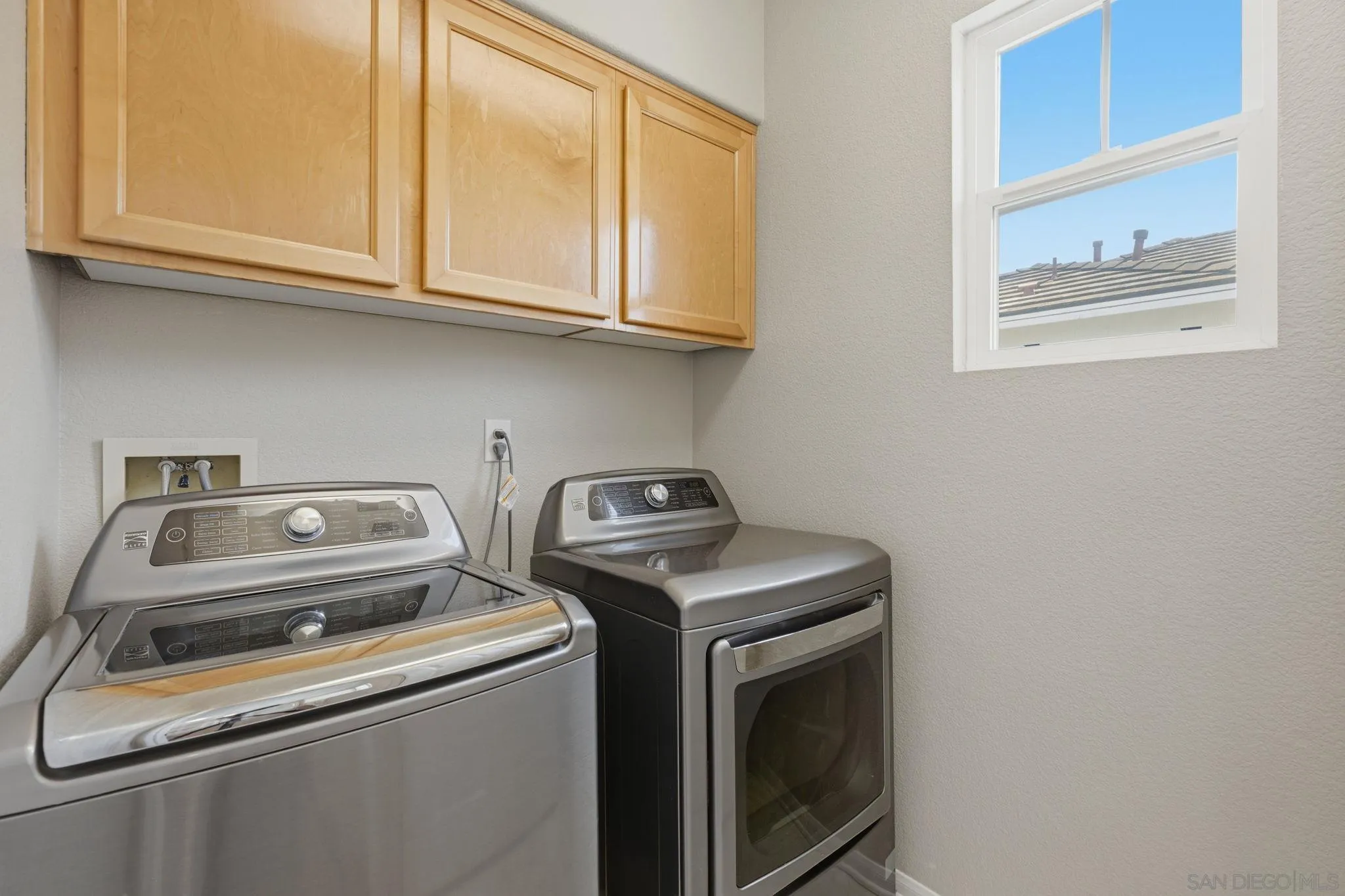 https://cdn.realtyfeed.com/cdn/127/260019398/5ef1f2759412636a89adcd80a32dbe54.webp