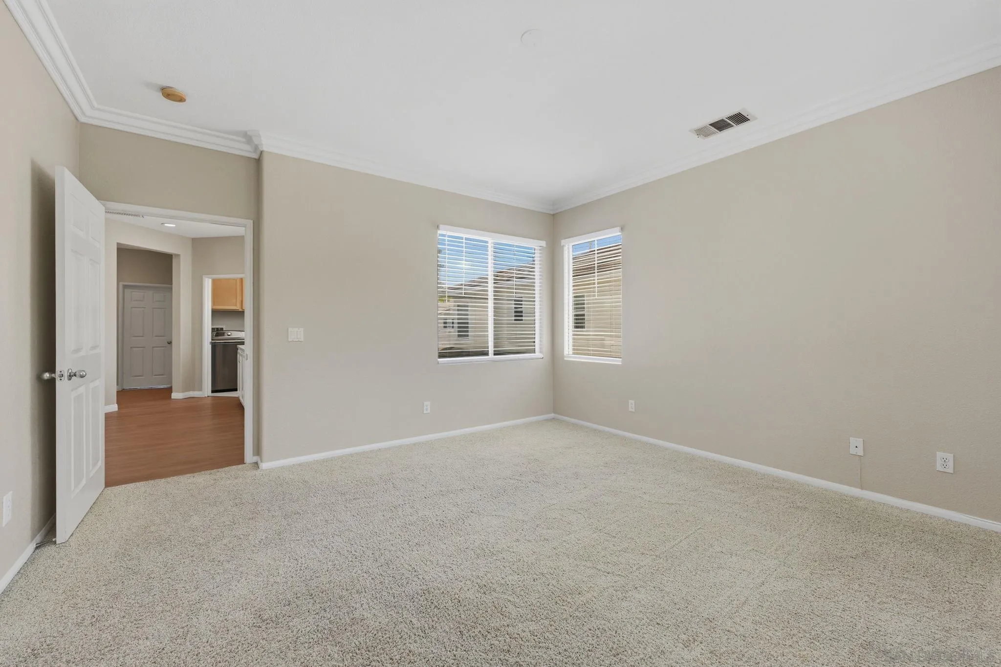 https://cdn.realtyfeed.com/cdn/127/260019398/7a22917c1438771fd5e52e6fd55f33e0.webp