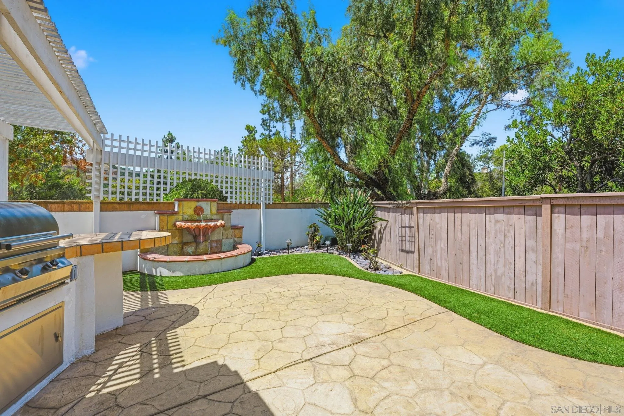 https://cdn.realtyfeed.com/cdn/127/260019398/a29128ca82a249097124278b454f287a.webp