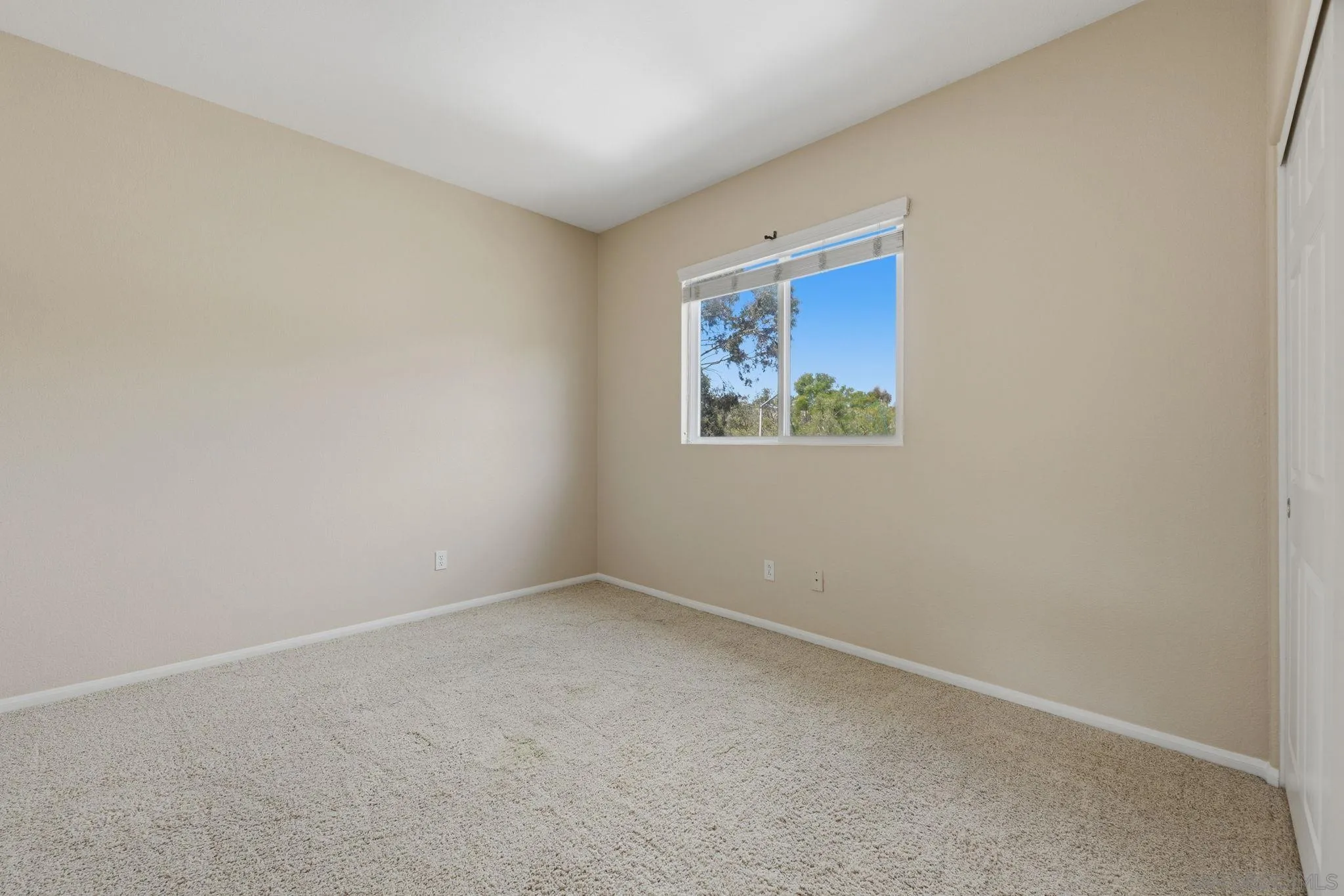 https://cdn.realtyfeed.com/cdn/127/260019398/a718be54265422b0a35e8297b51fe6fd.webp