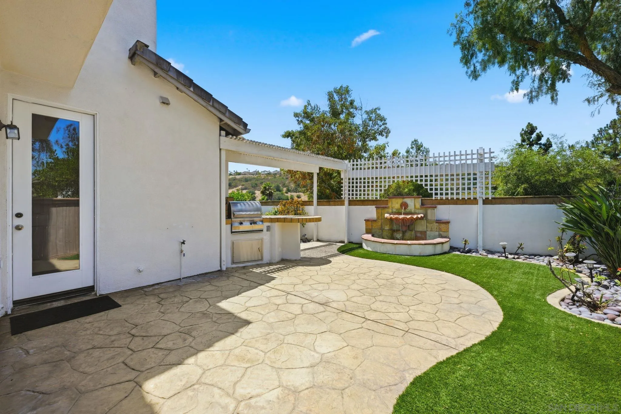https://cdn.realtyfeed.com/cdn/127/260019398/c129a4909c7080b1612c2ec167baa042.webp