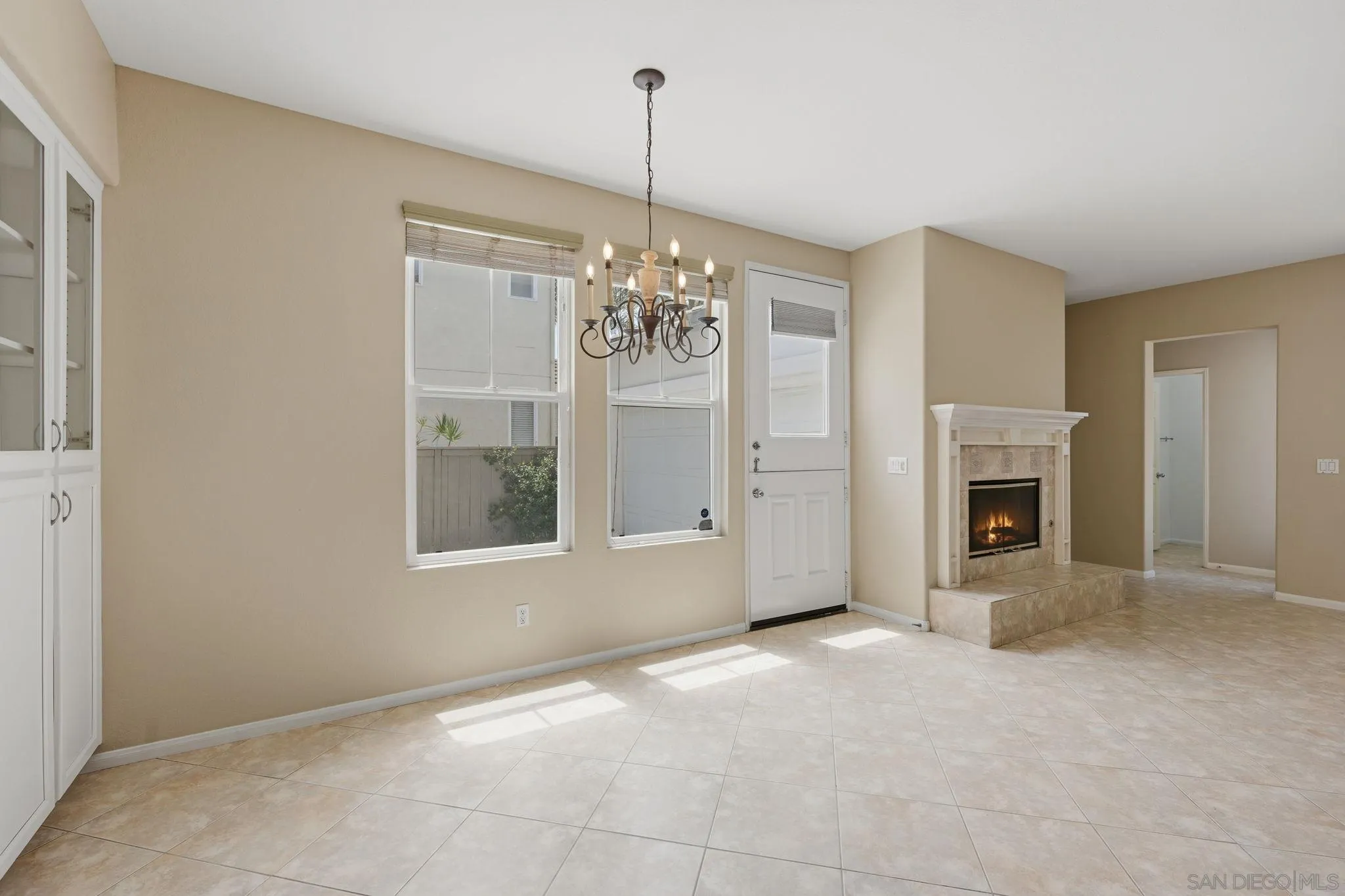 https://cdn.realtyfeed.com/cdn/127/260019398/d3d0391f6c813adf1209bfd699fe17c0.webp