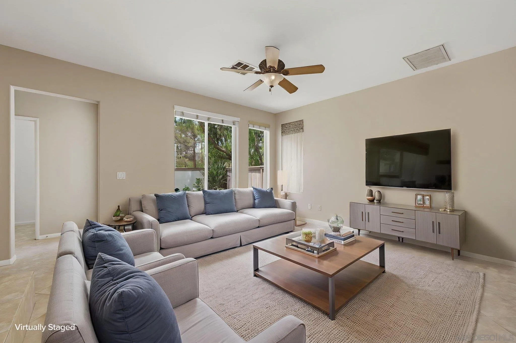 https://cdn.realtyfeed.com/cdn/127/260019398/f35903a242b4b99a9a68a3007a00e5d6.webp