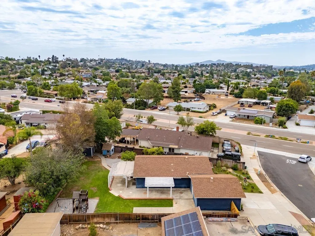 https://cdn.realtyfeed.com/cdn/127/260019399/18cdeff645fbea9139cdc02054d333cf.webp