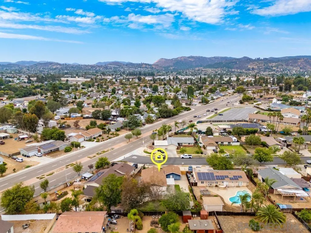 https://cdn.realtyfeed.com/cdn/127/260019399/4a3b9c280f477b592c14c687819cf48c.webp