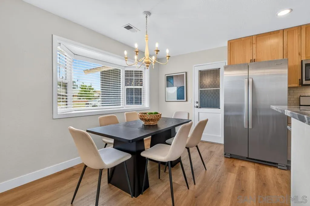 https://cdn.realtyfeed.com/cdn/127/260019399/75267a1f7d4bbd8d2532b3bd2324327c.webp